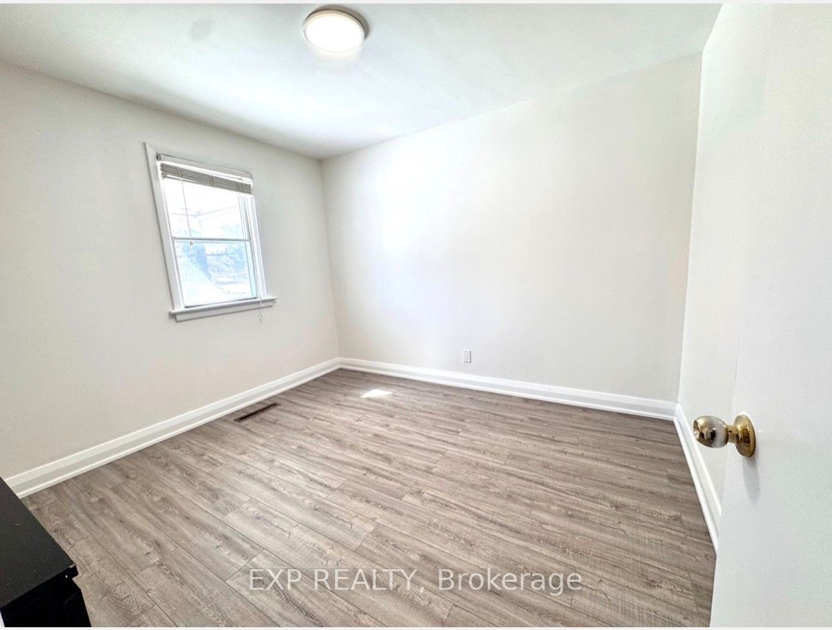 119 Earlton Road Main, Toronto, ON M1T 2R8 photo 5