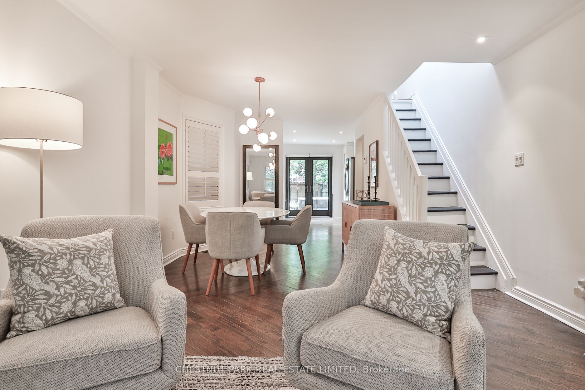 52 West Avenue W, Toronto, ON M4M 2L8 photo 4