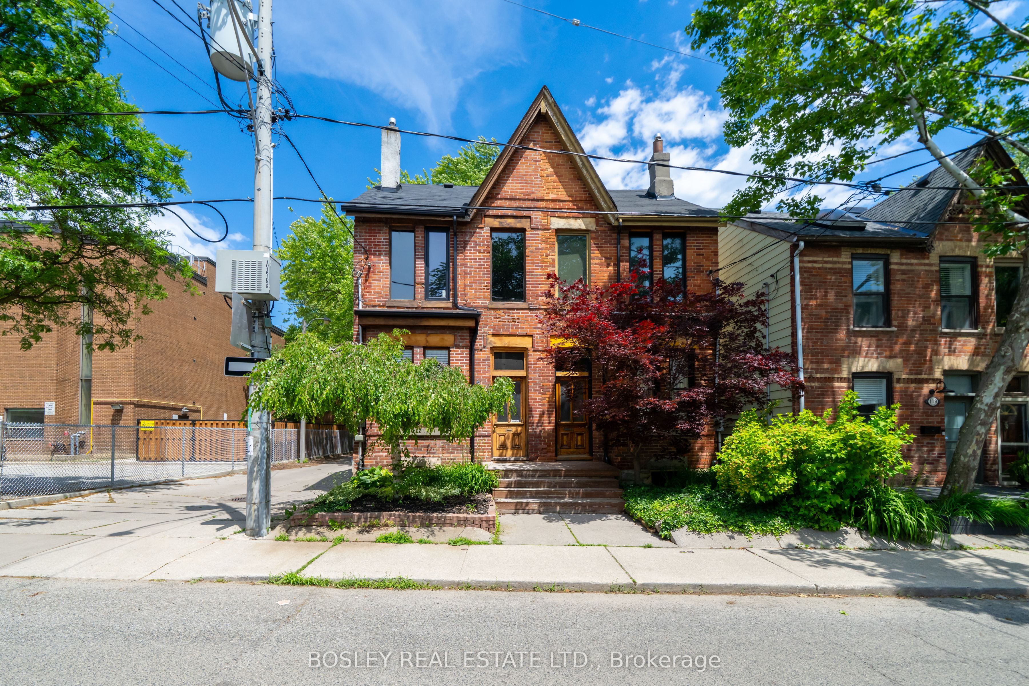 123 Hamilton Street, Toronto, ON M4M 2C7