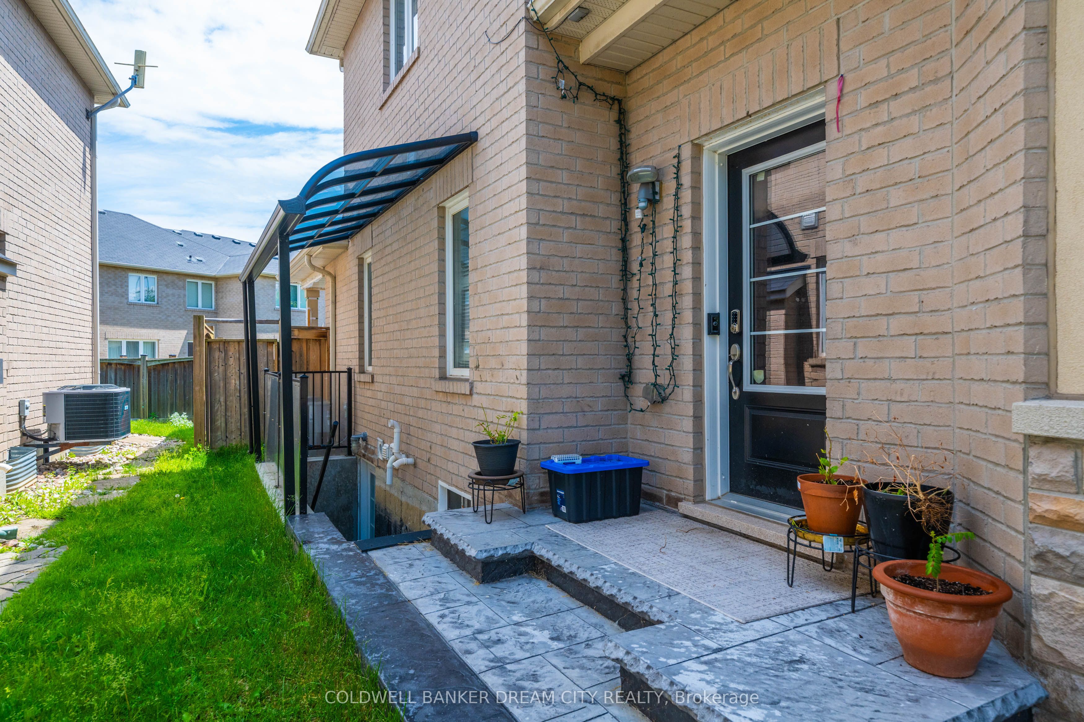 15 Portwine Drive, Toronto, ON M1C 0C9 photo 4