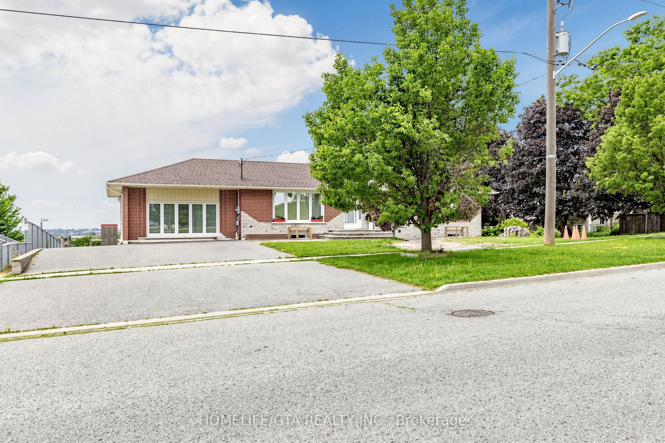 940 Townline Road S Basement, Oshawa, ON L1H 0A4 photo 2