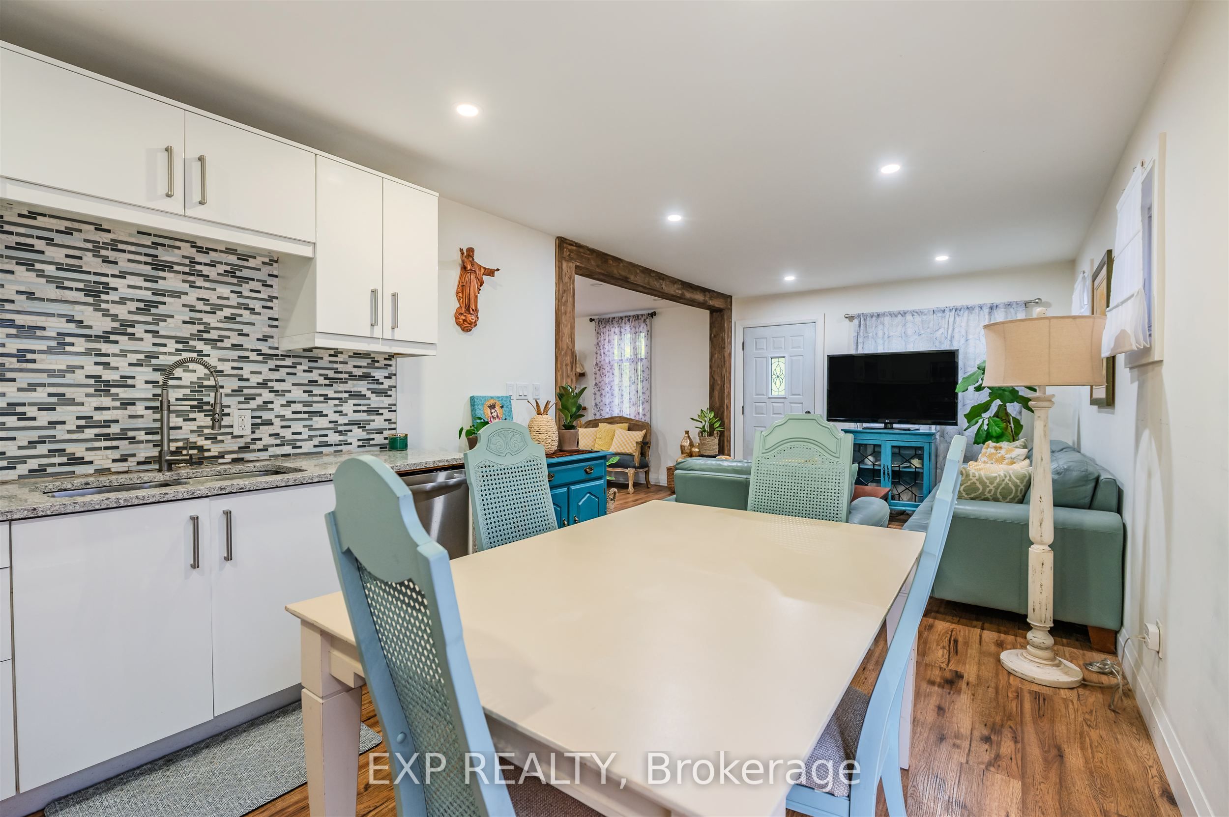 829 Athol Street, Whitby, ON L1N 4A1 photo 4