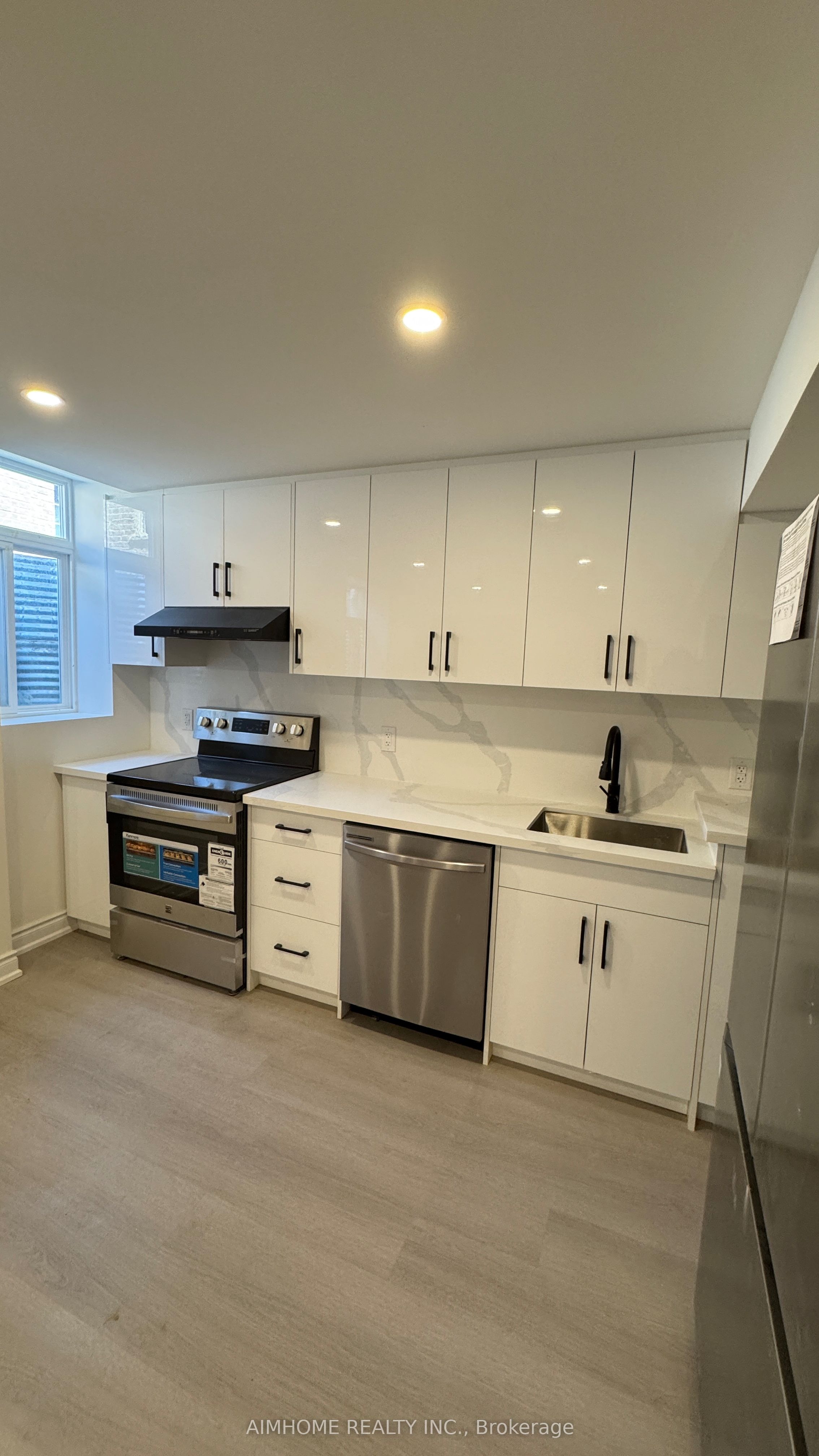 20 Clutterbuck Lane Basement, Ajax, ON L1T 4R2 photo 4