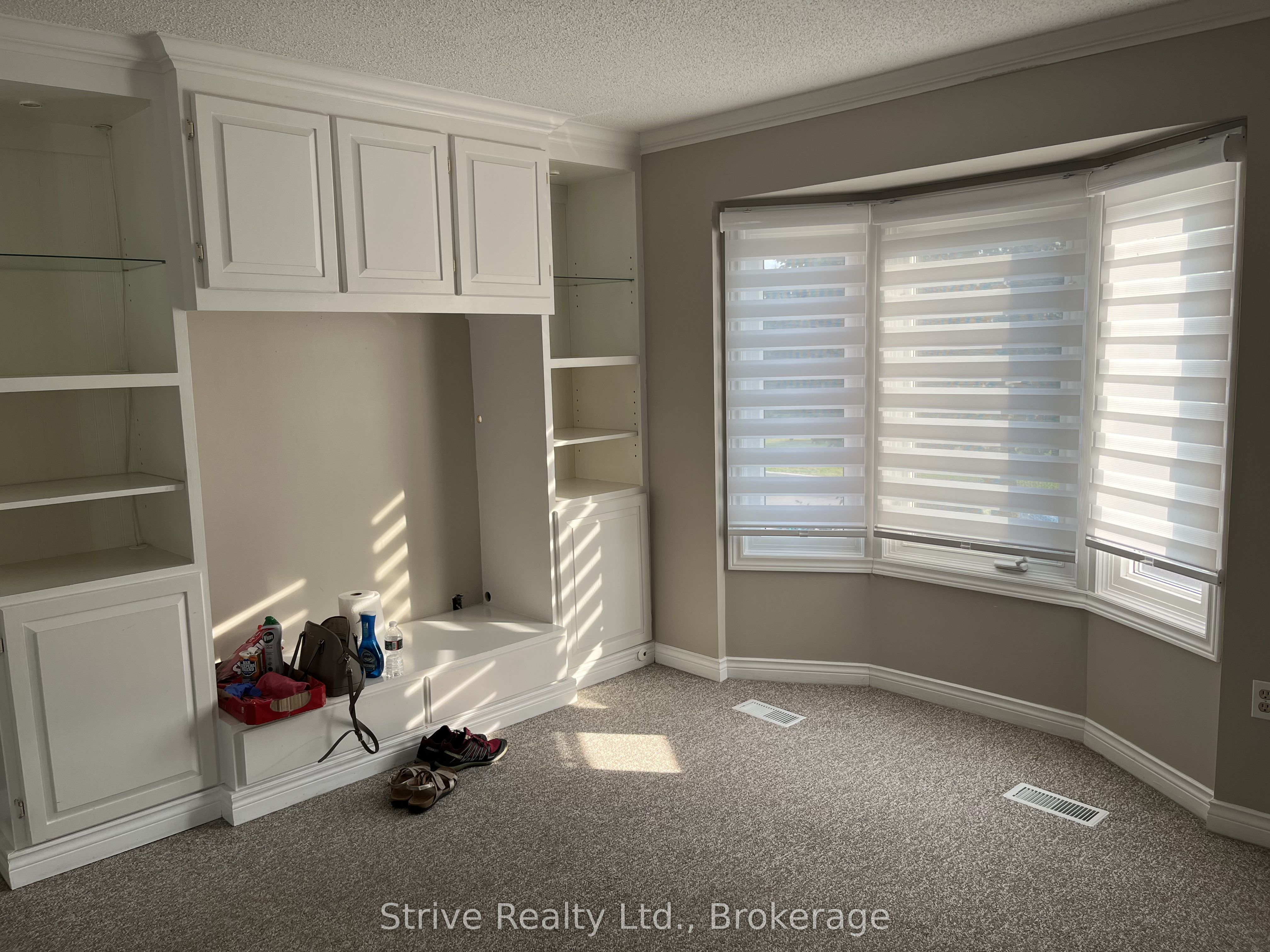 1013 Attersley Drive, Oshawa, ON L1K 2G9 photo 4