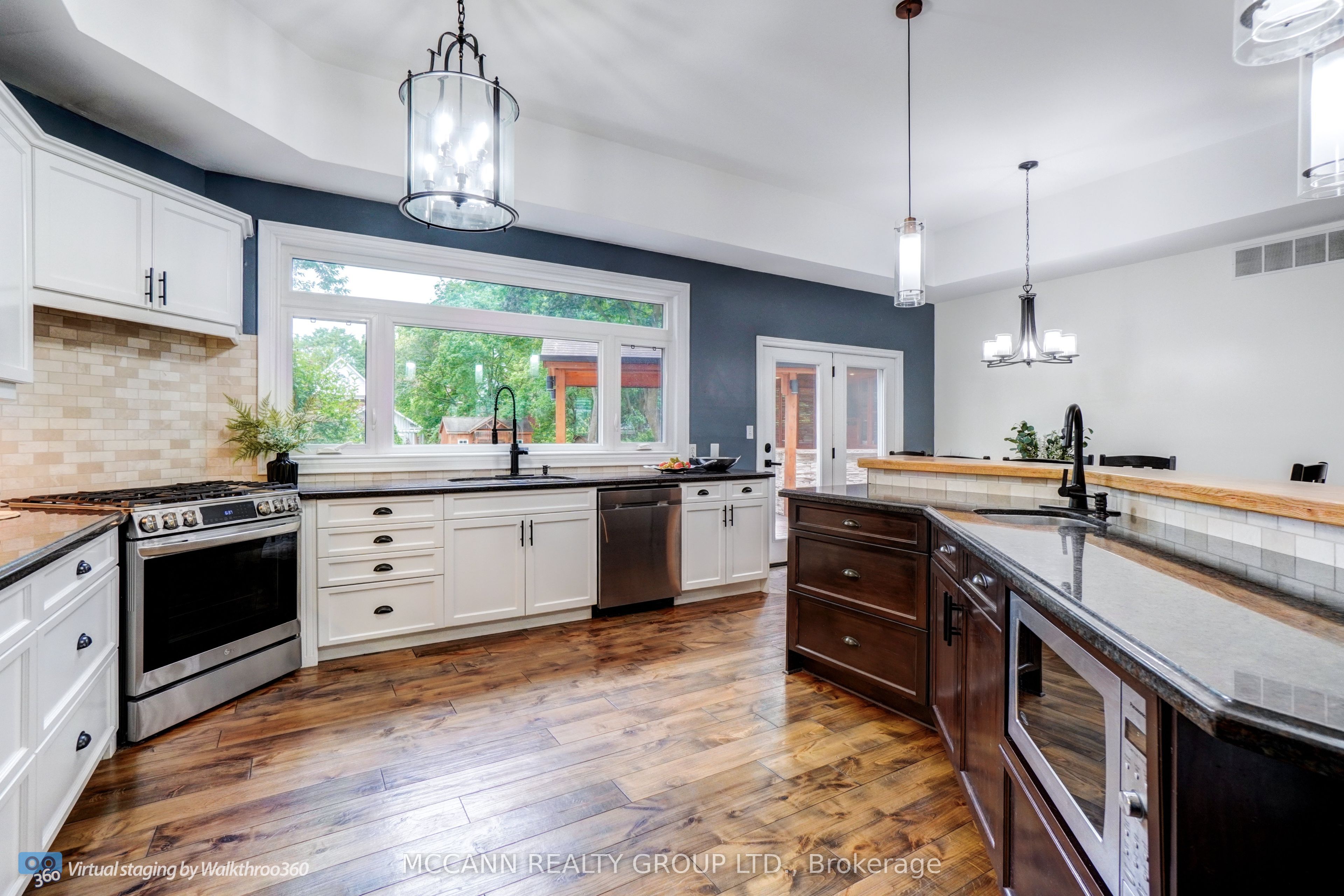 9 Charles Street, Whitby, ON L1M 1A5 photo 5
