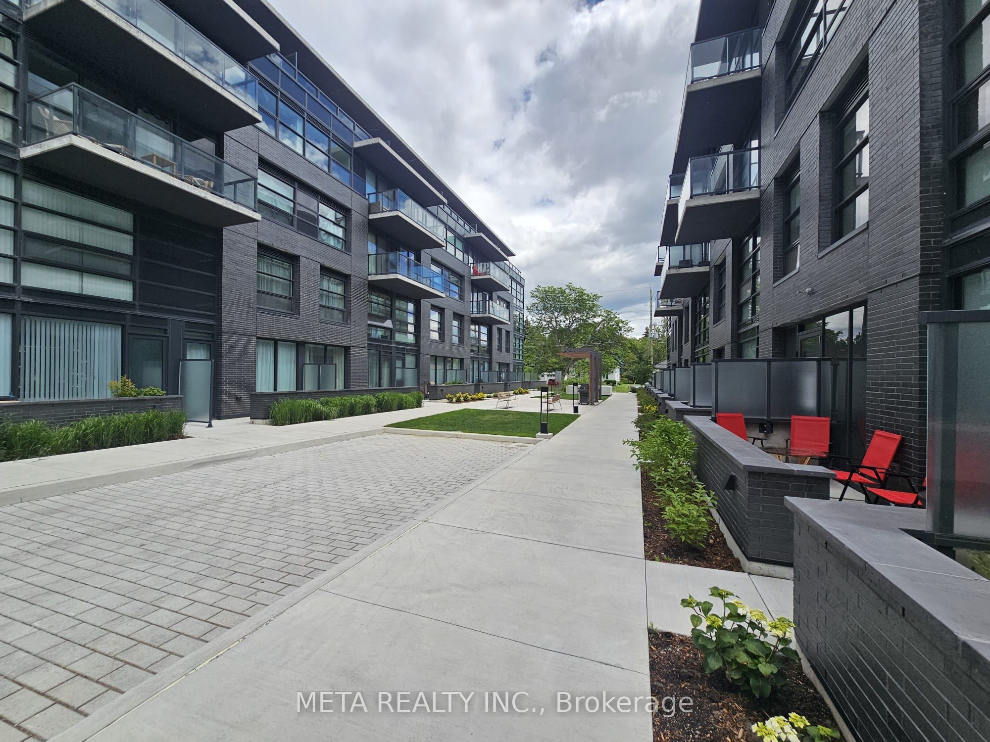 1614 Charles Street 160D, Whitby, ON L1N 0P4 photo 4