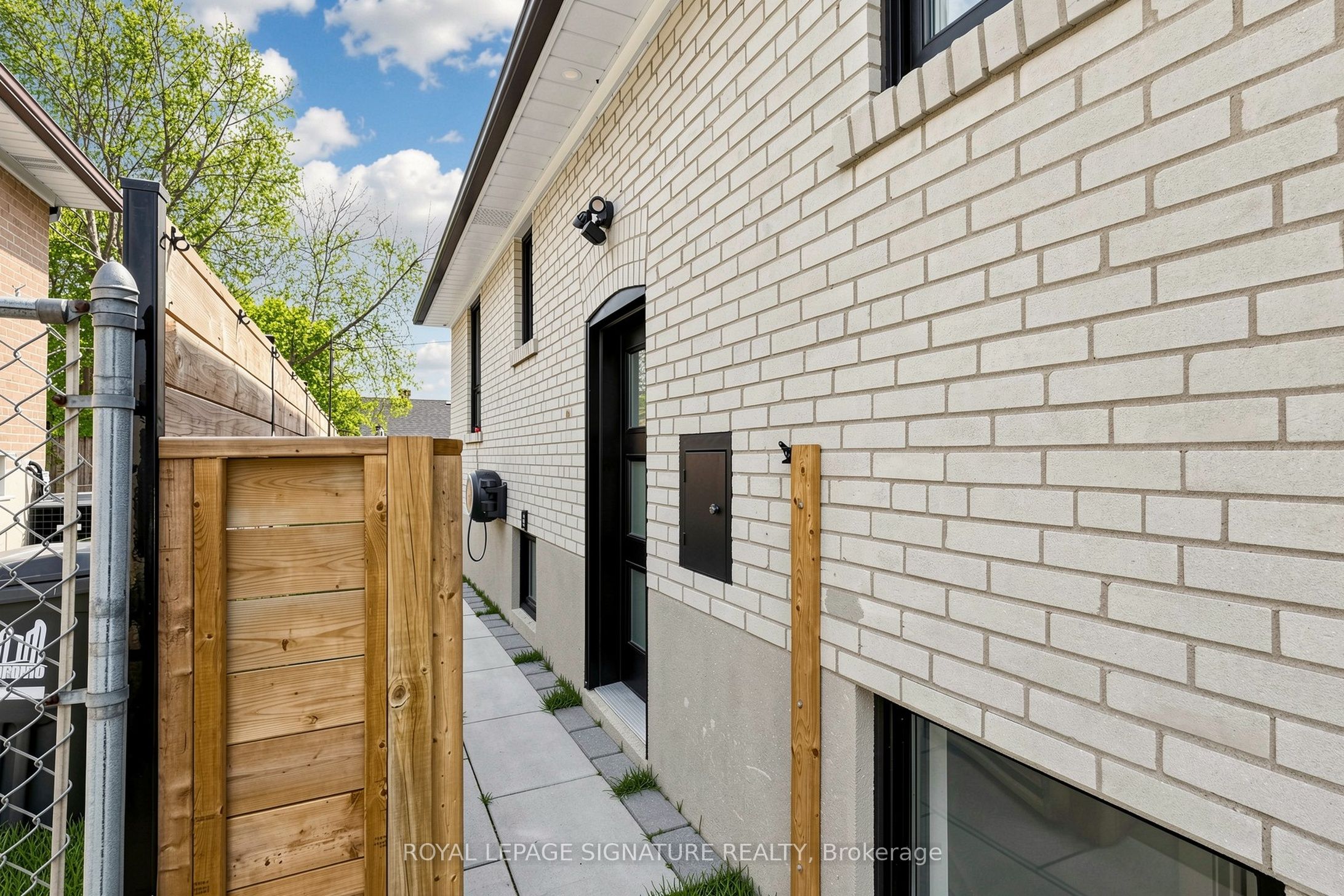45 Sancrest Drive Basement, Toronto, ON M1P 4A6 photo 2