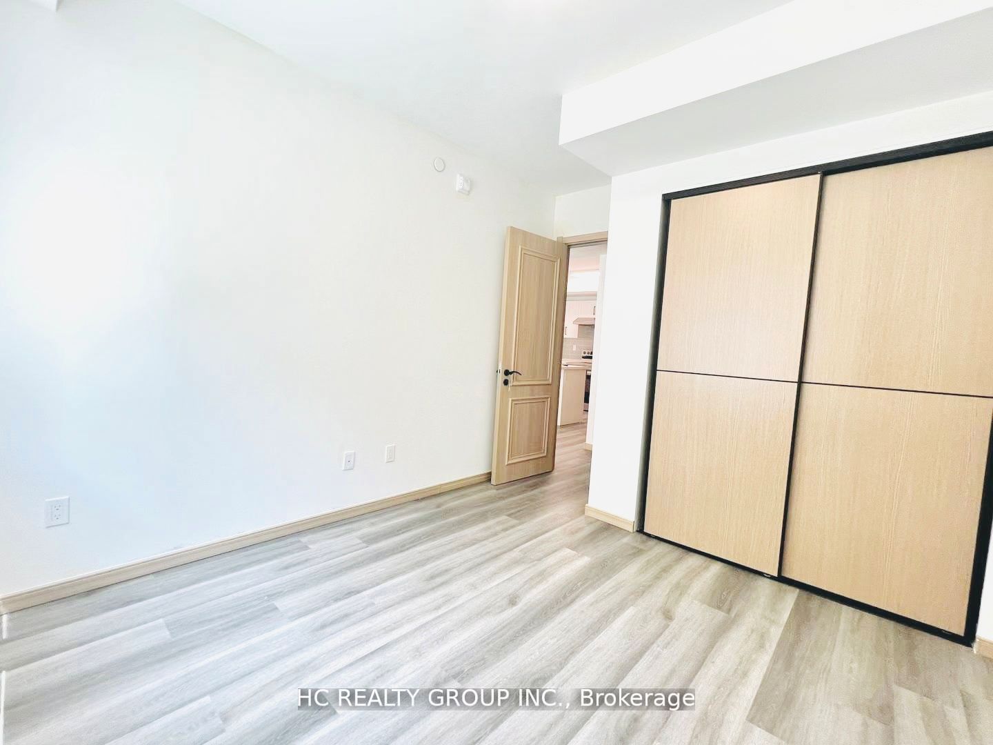 60 Morecambe Gate C105, Toronto, ON M1W 0A9 photo 3