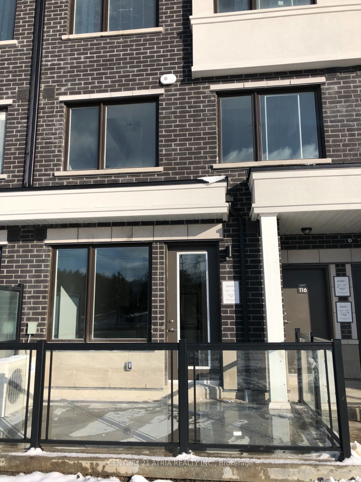 1711 Pure Springs Boulevard 104, Pickering, ON L1X 0E3 photo 2