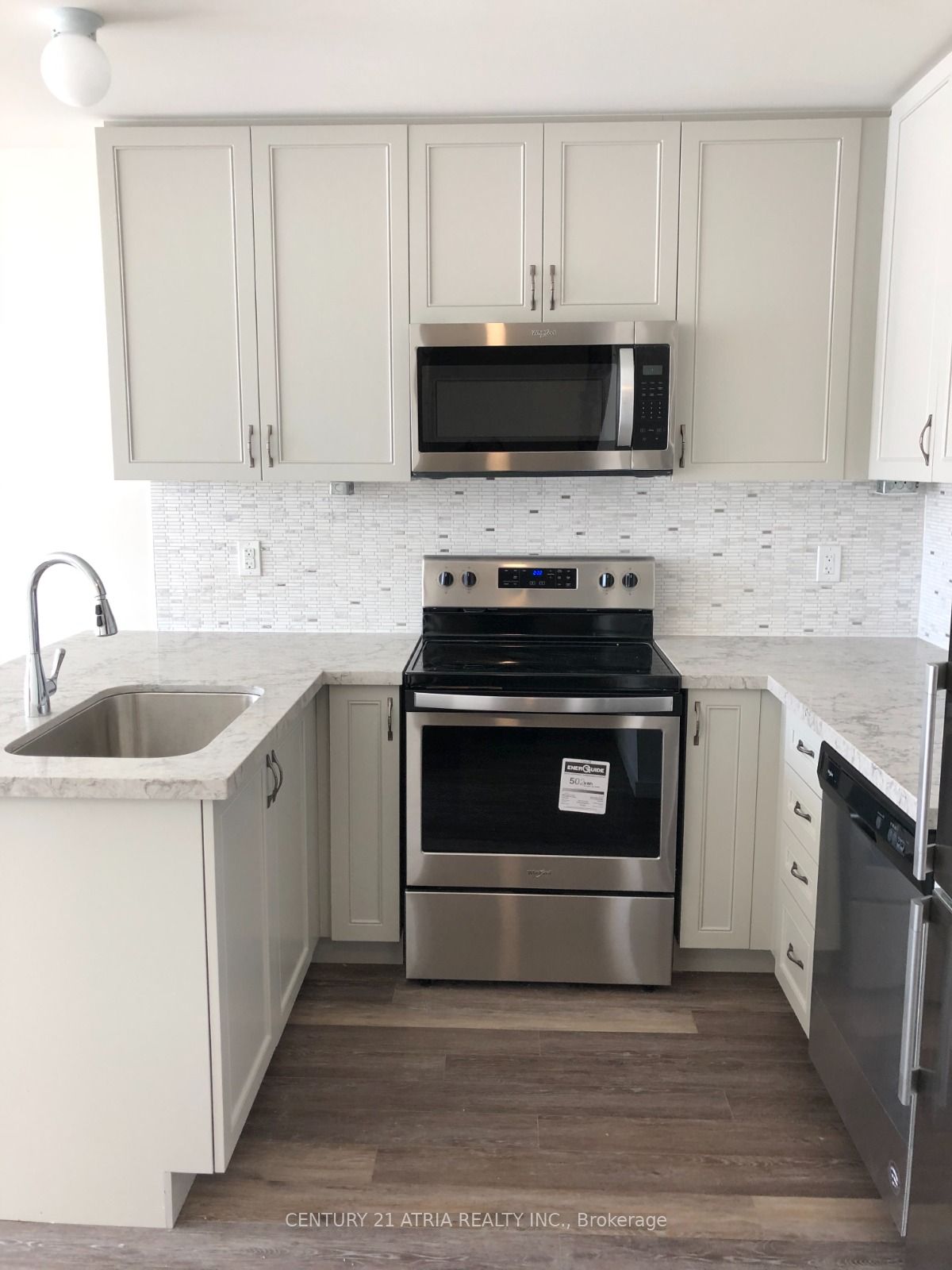 1711 Pure Springs Boulevard 104, Pickering, ON L1X 0E3 photo 5