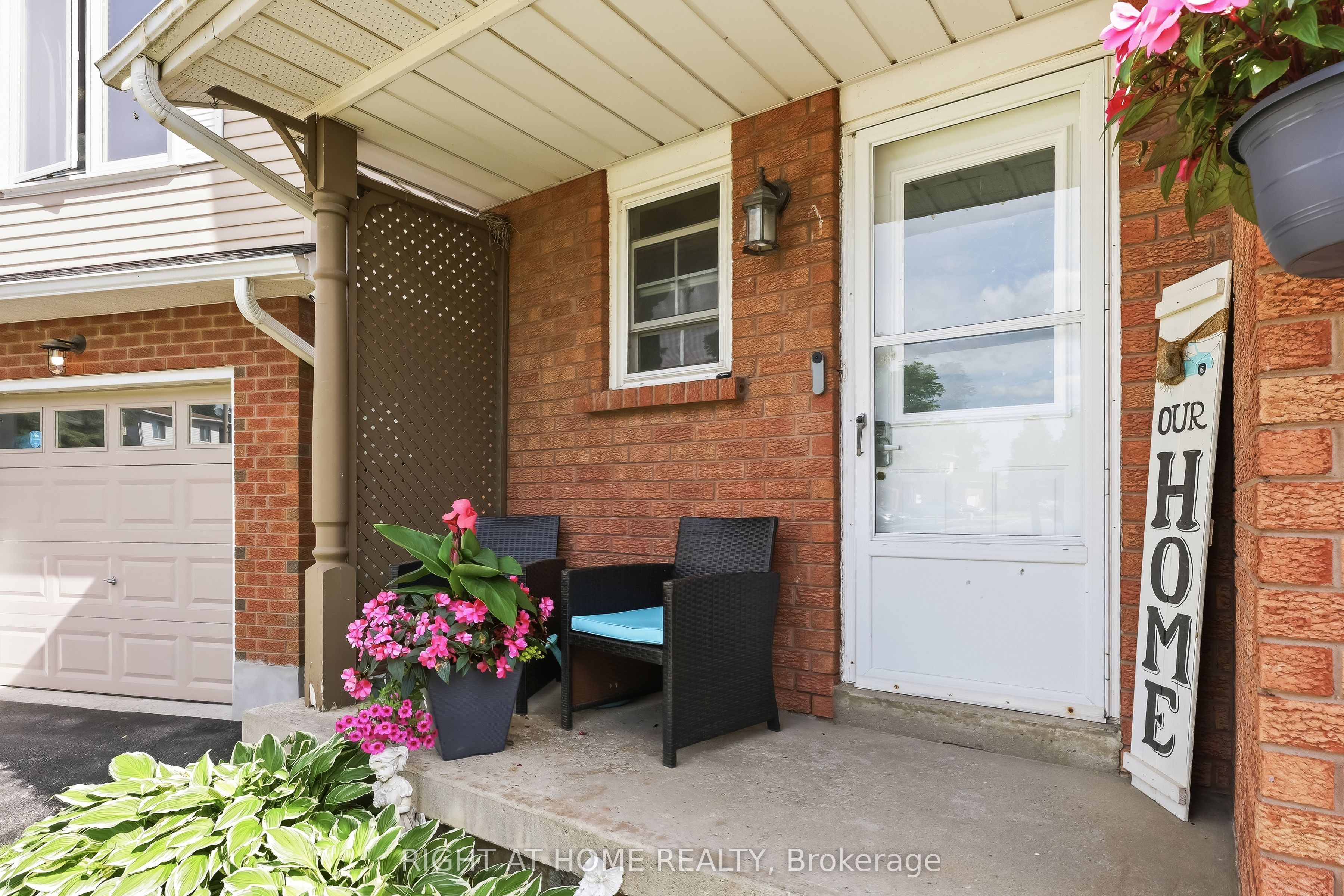 37 Beechnut Crescent, Clarington, ON L1E 1Y5 photo 2