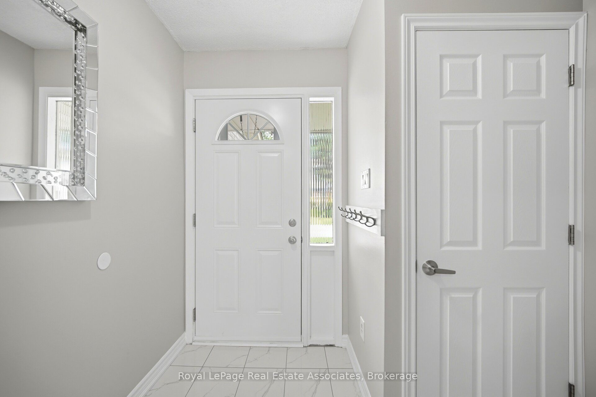 611 Galahad Drive 86, Oshawa, ON L1K 1M1 photo 3