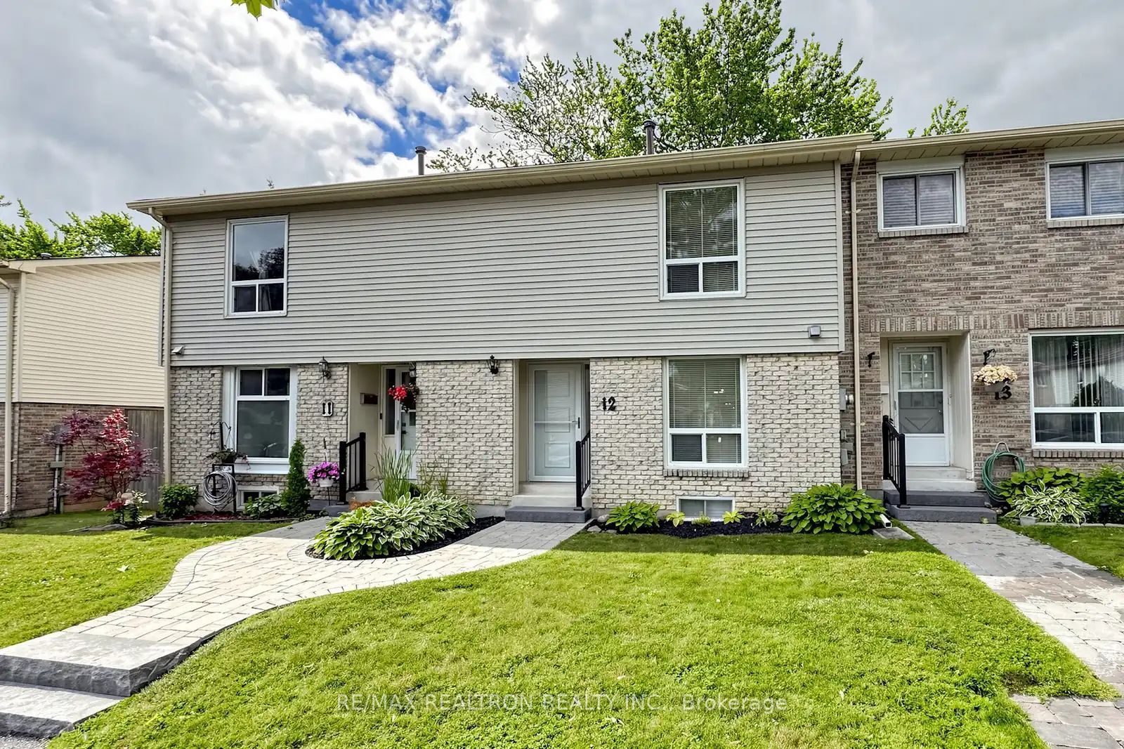 611 Galahad Drive 12, Oshawa, ON L1K 1M1