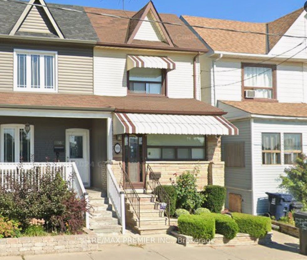 553 Greenwood Avenue, Toronto, ON M4J 4A7