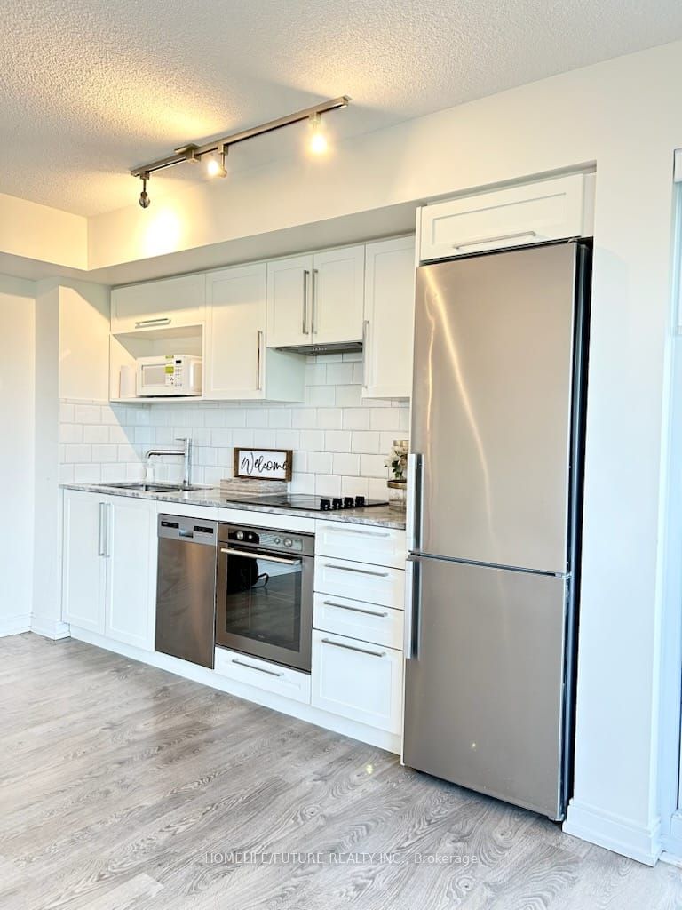 275 Village Green Square 422, Toronto, ON M1S 0L8 photo 5