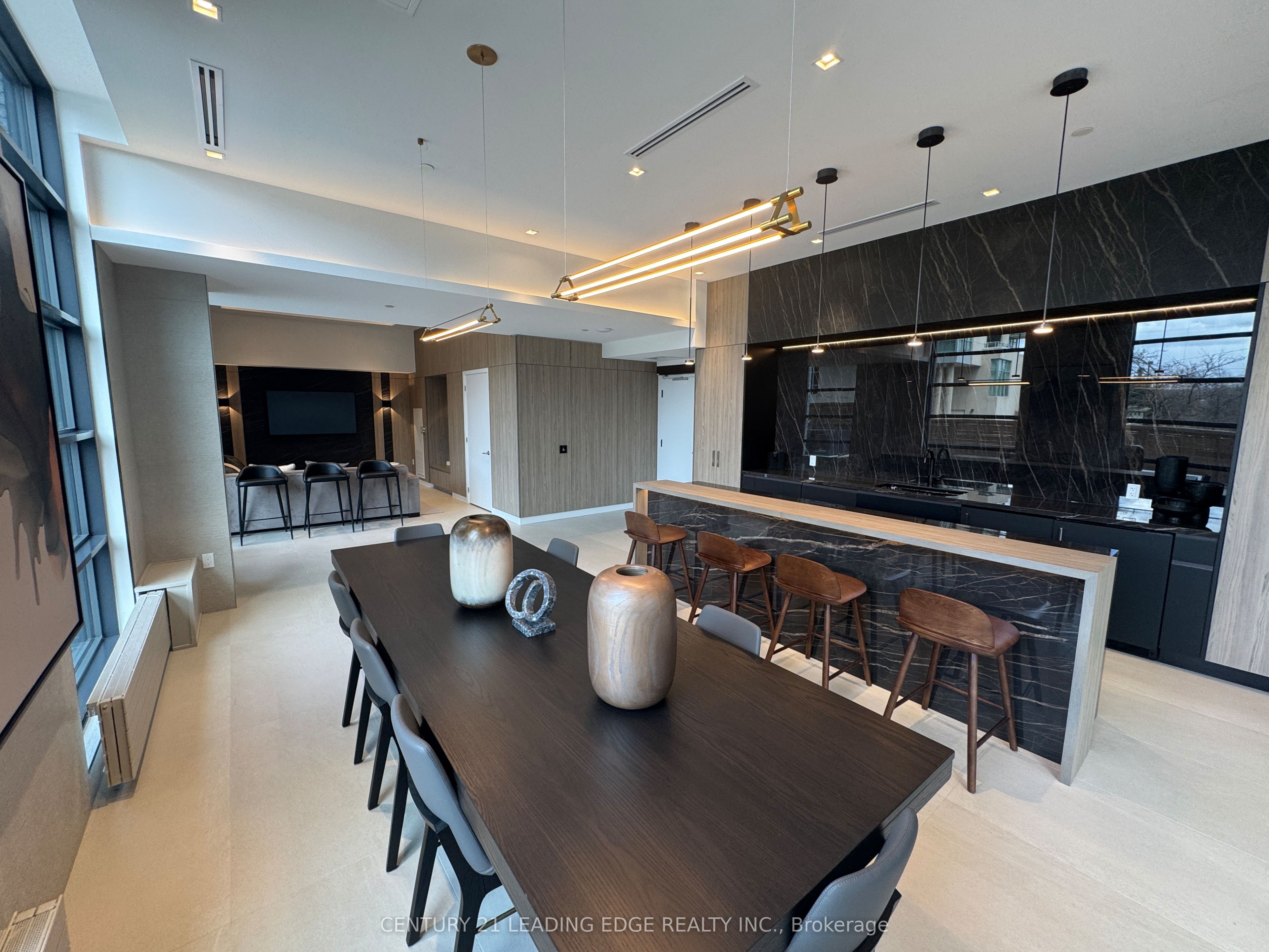 1608 Charles Street 449, Whitby, ON L1N 1B9 photo 5