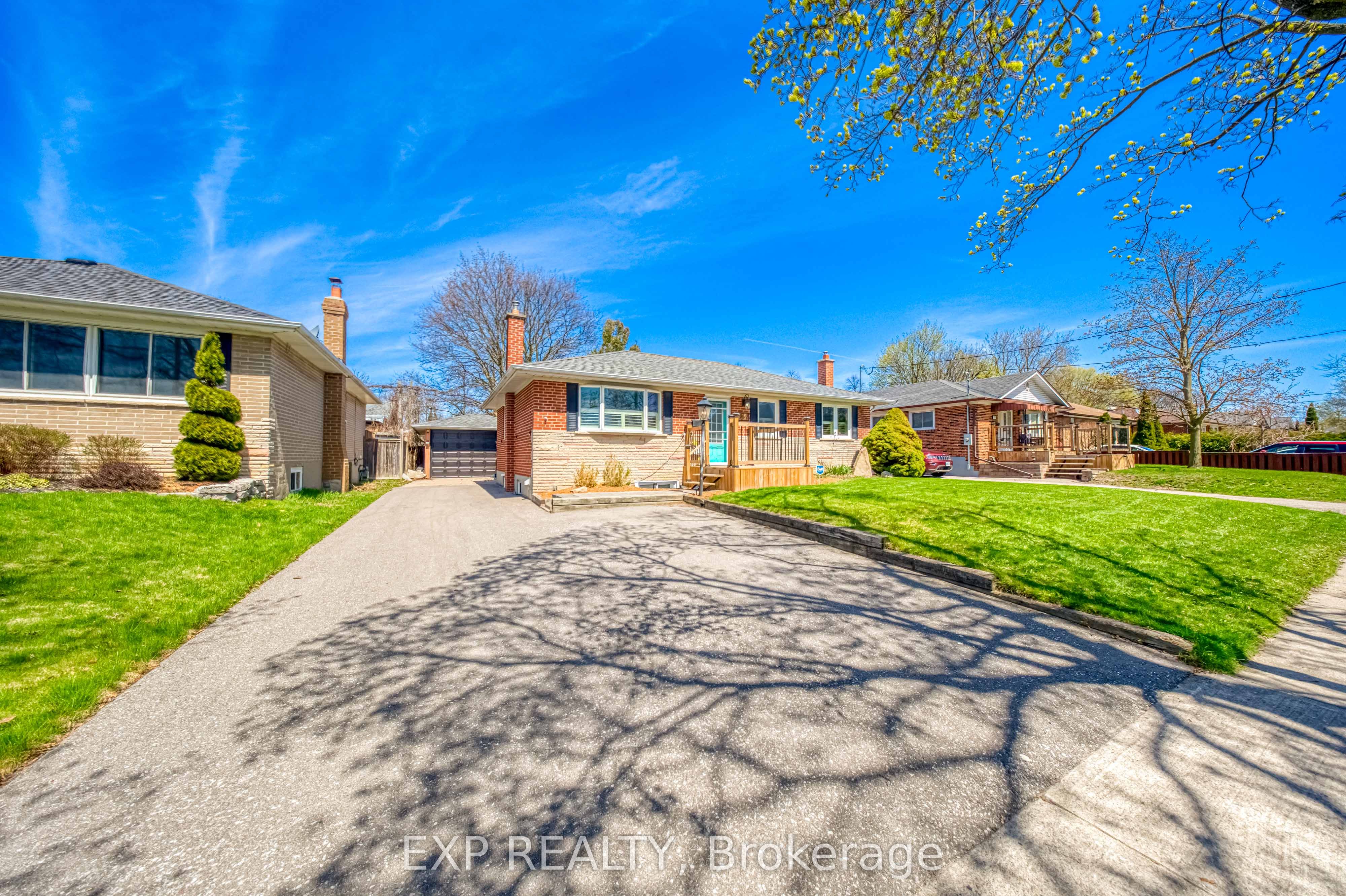 752 Eastbourne Avenue, Oshawa, ON L1G 1P3 photo 2