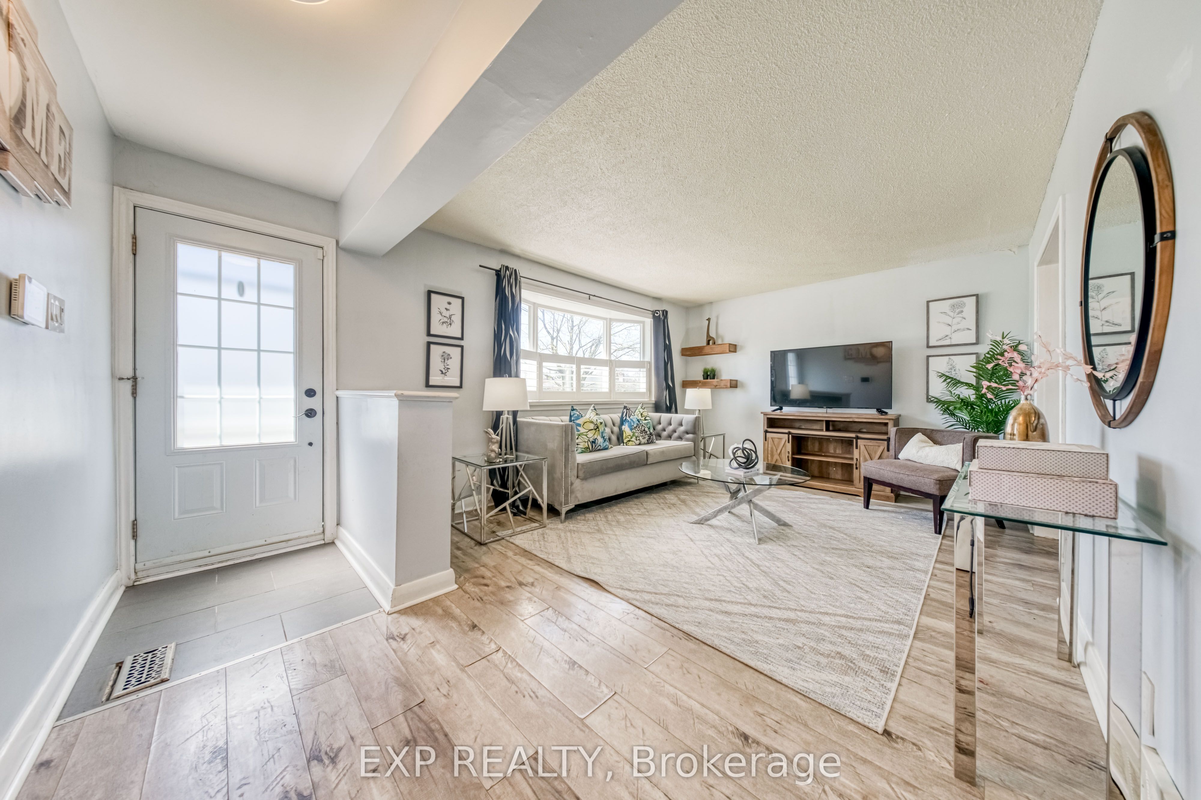 752 Eastbourne Avenue, Oshawa, ON L1G 1P3 photo 3