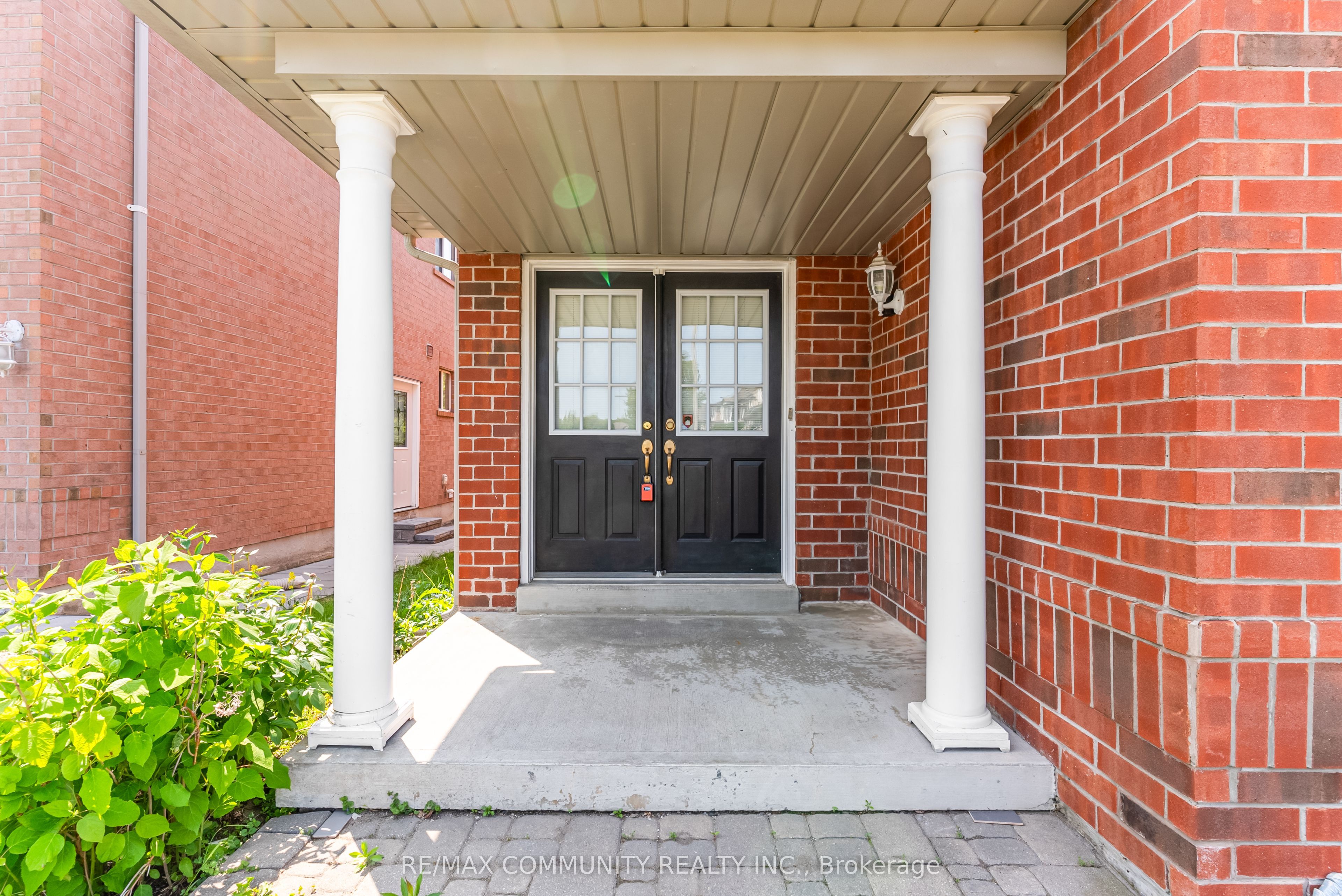 1081 Langford Street, Oshawa, ON L1K 2V9 photo 4