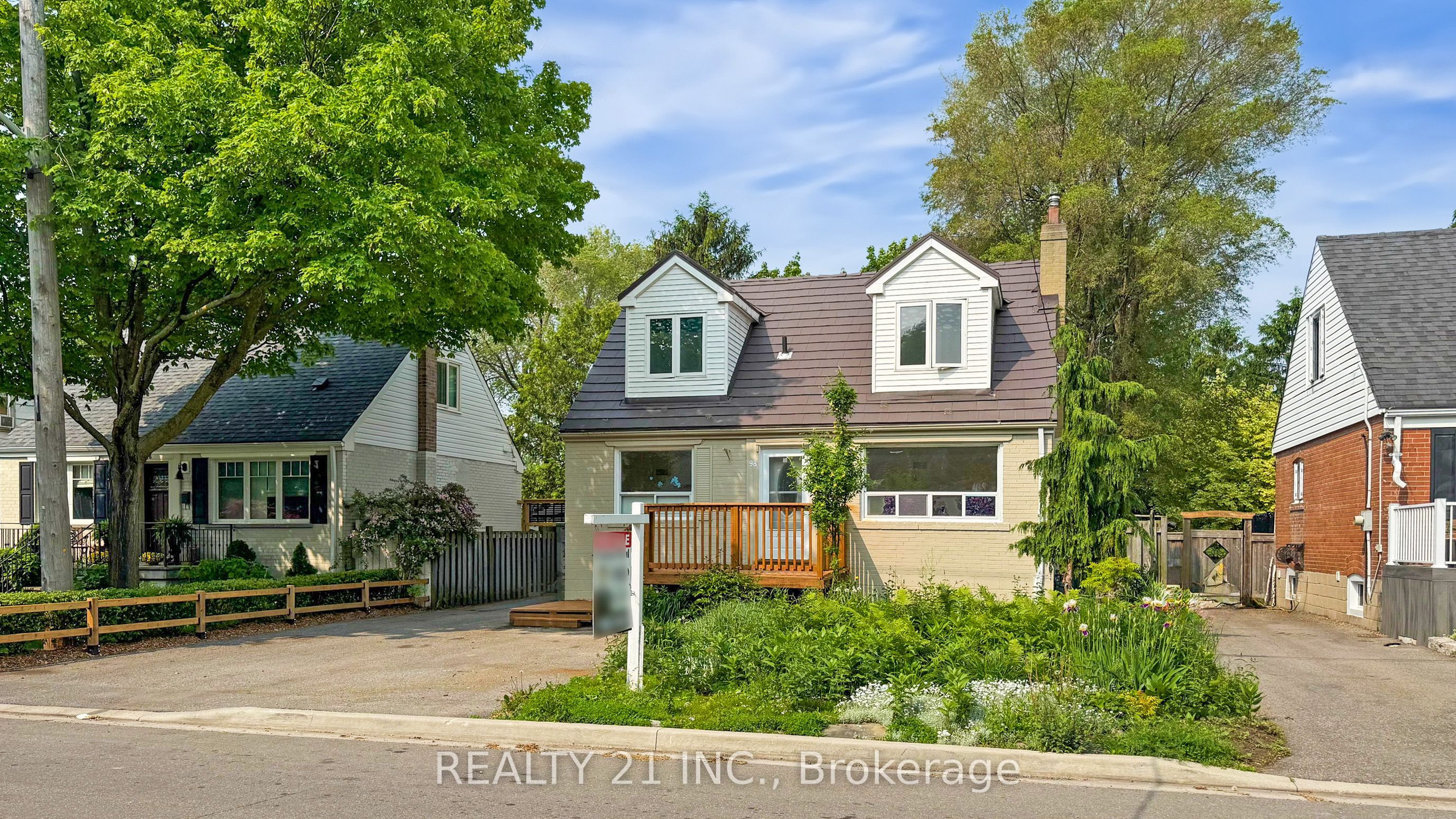 98 Natal Avenue, Toronto, ON M1N 3V6 photo 3