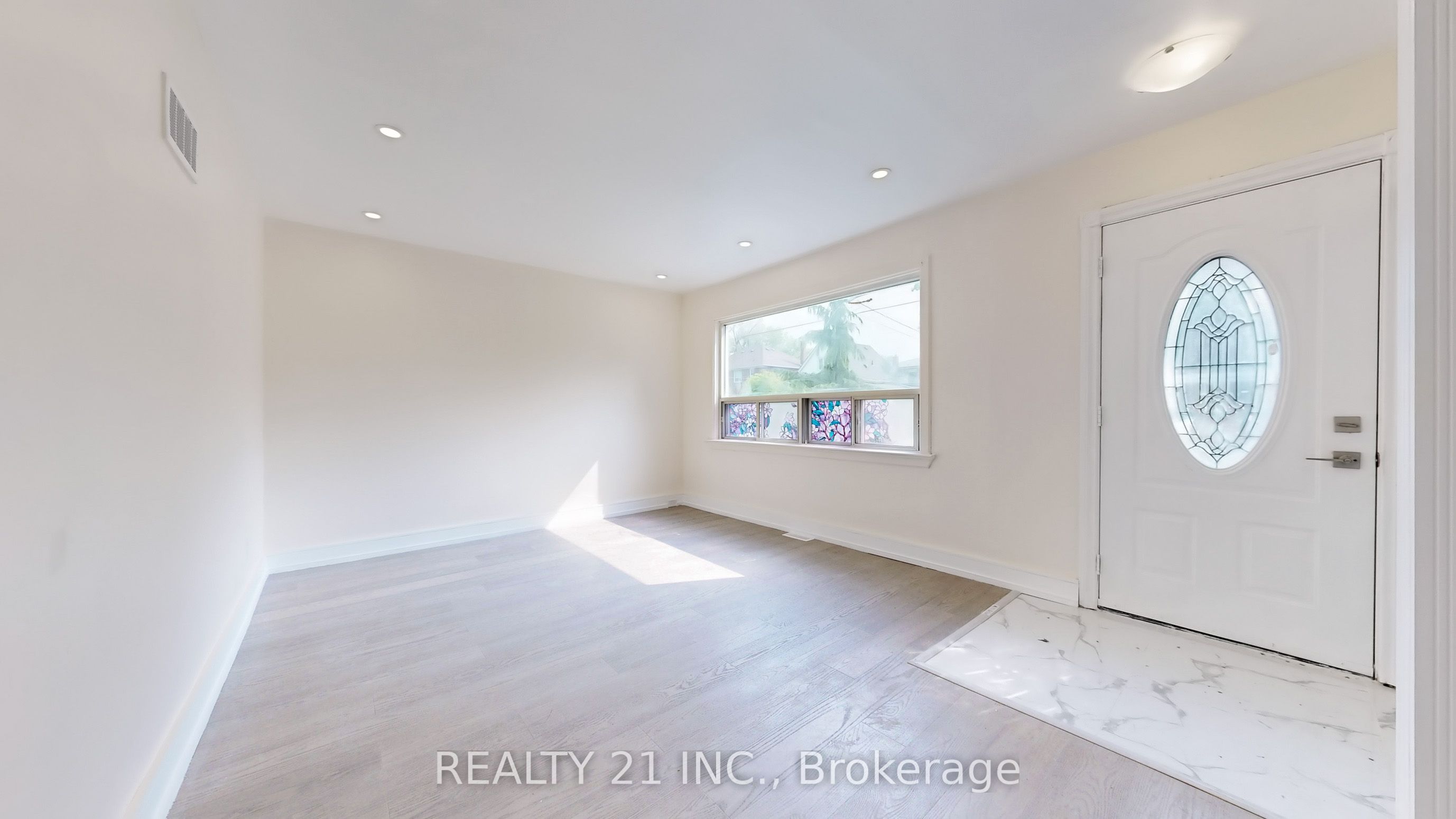 98 Natal Avenue, Toronto, ON M1N 3V6 photo 4