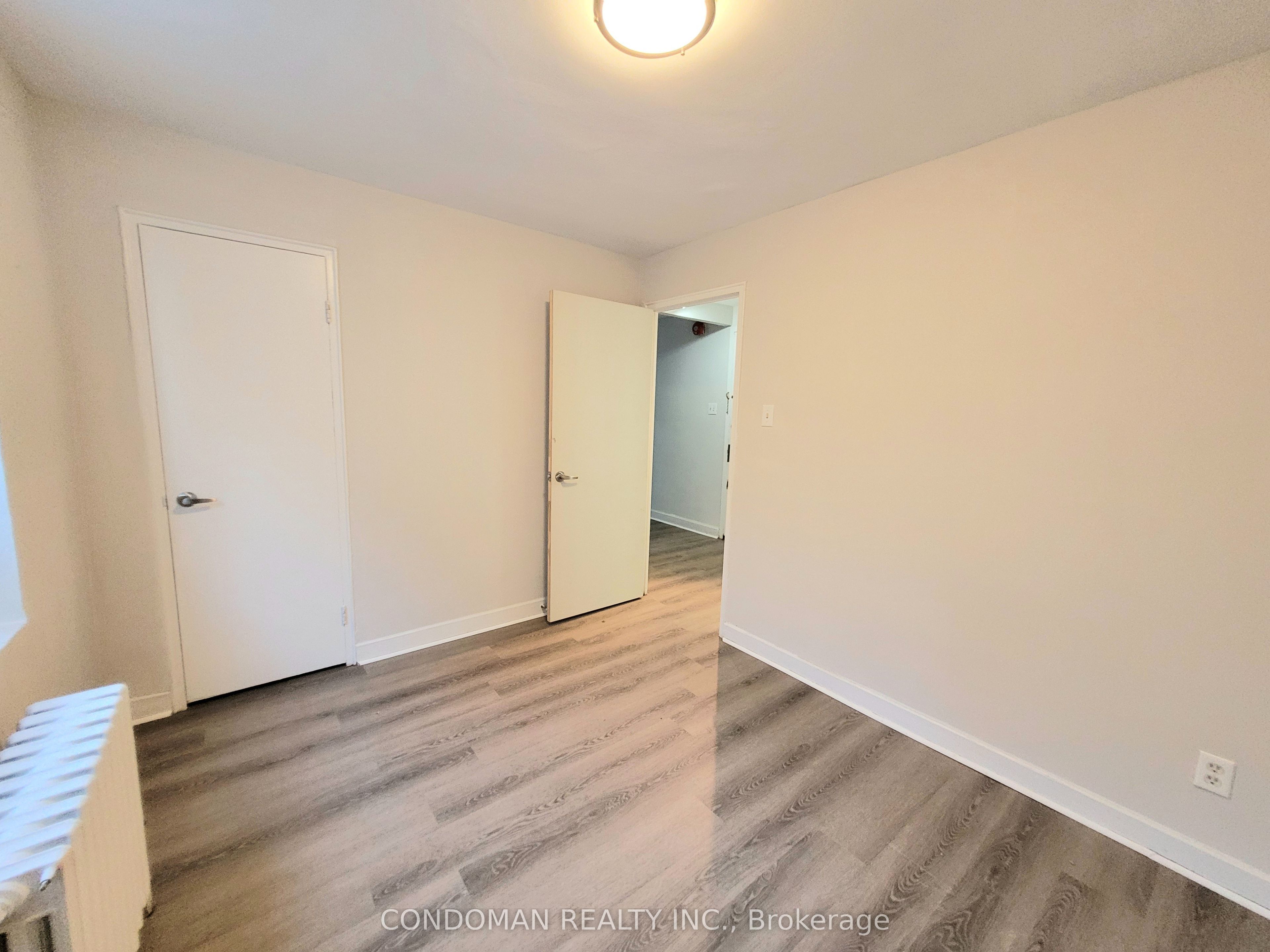 852 Broadview Avenue 105, Toronto, ON M4K 2R1 photo 5