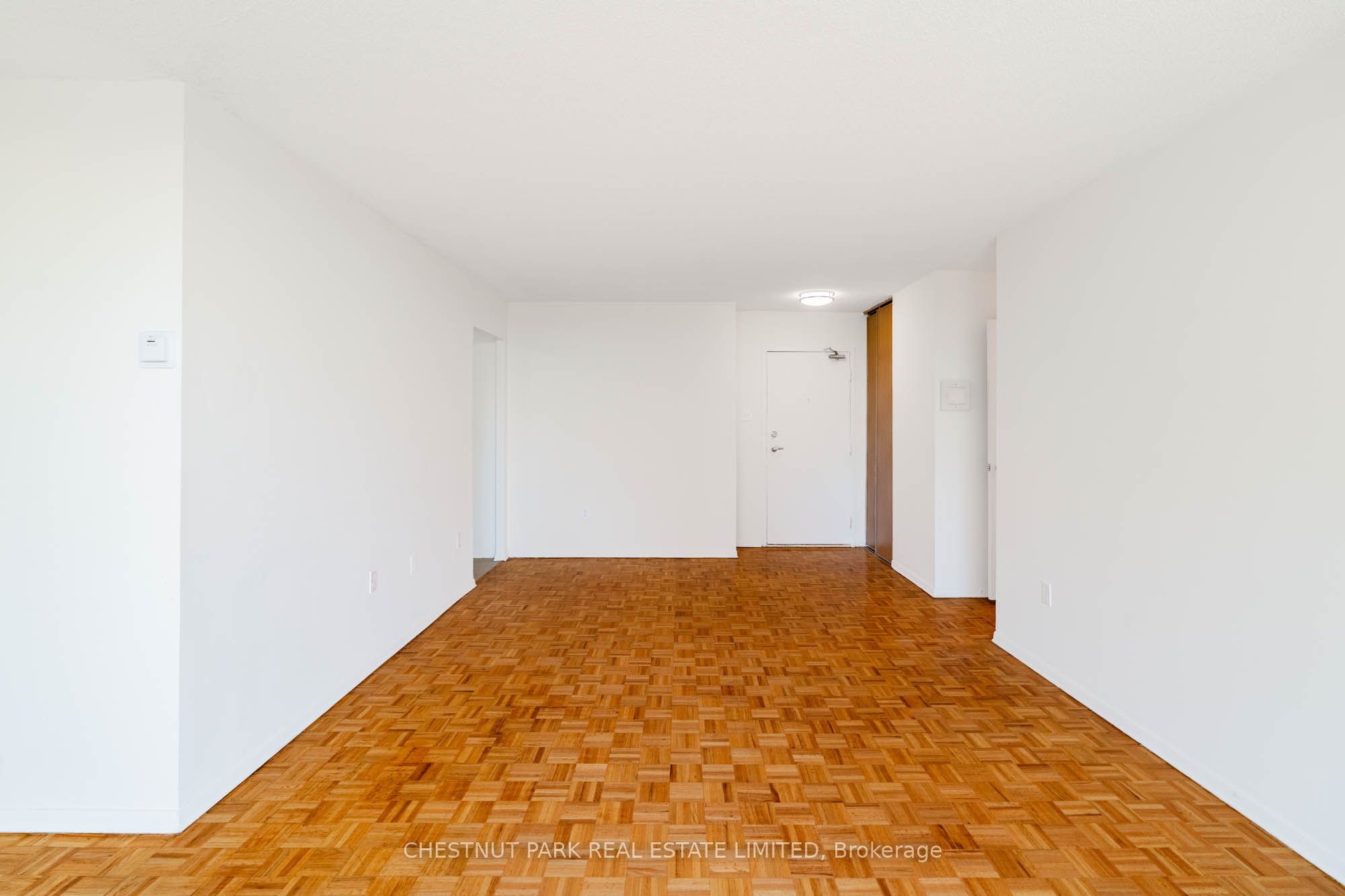 3700 Lawrence Avenue E 409, Toronto, ON M1G 3T2 photo 4