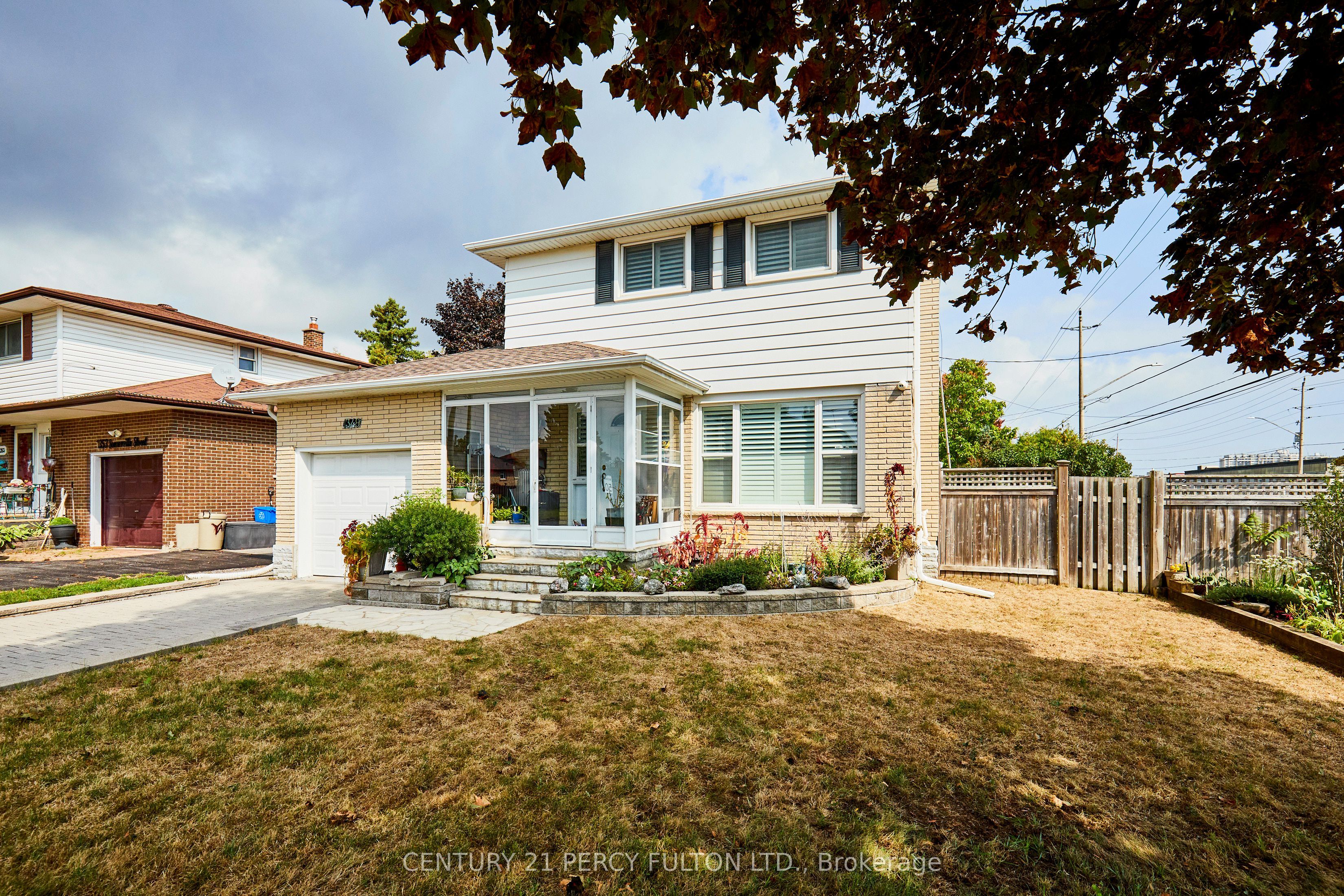 1349 Somerville Street N, Oshawa, ON L1G 4L3 photo 2