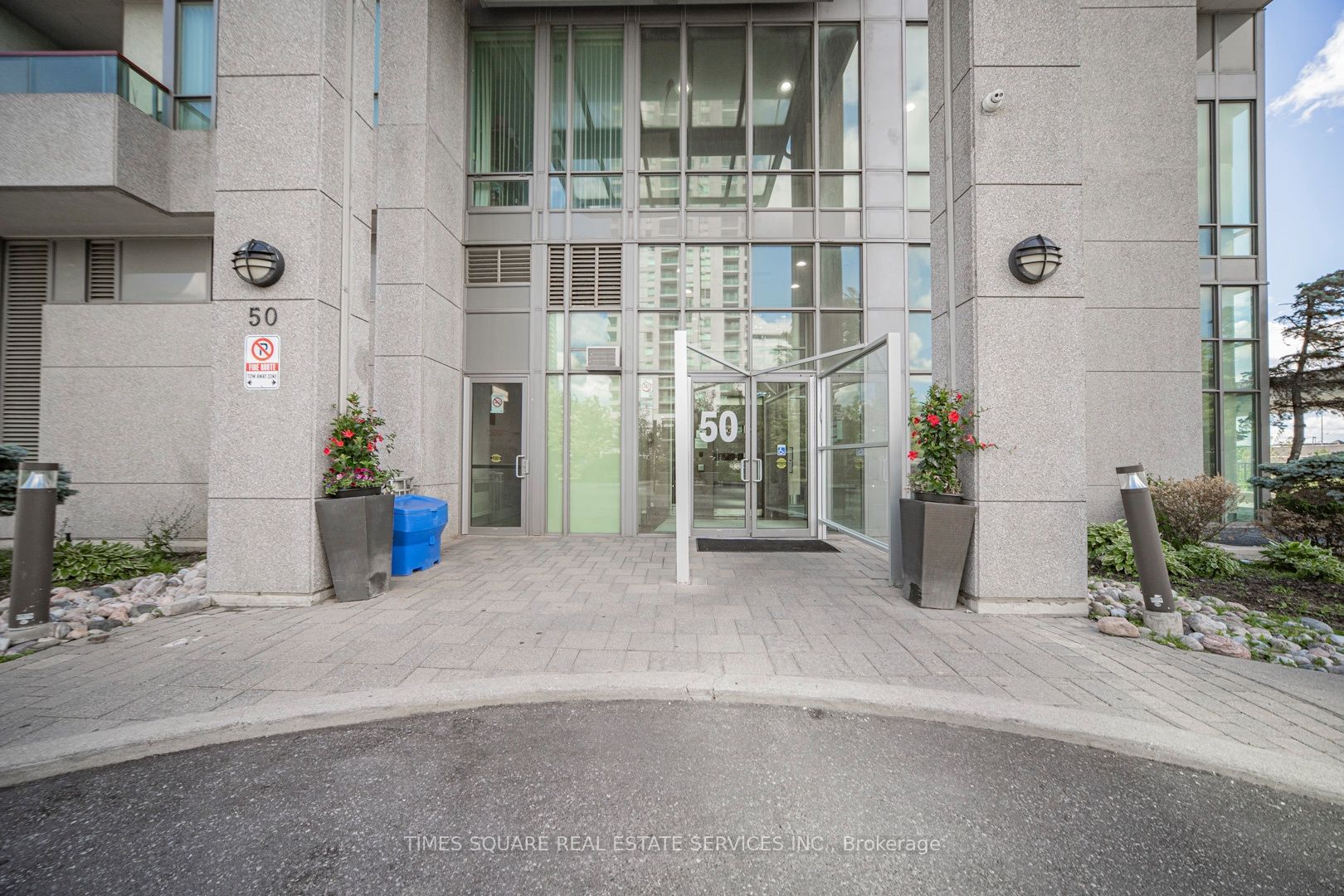 50 Brian Harrison Way 1103, Toronto, ON M1P 5J4 photo 2