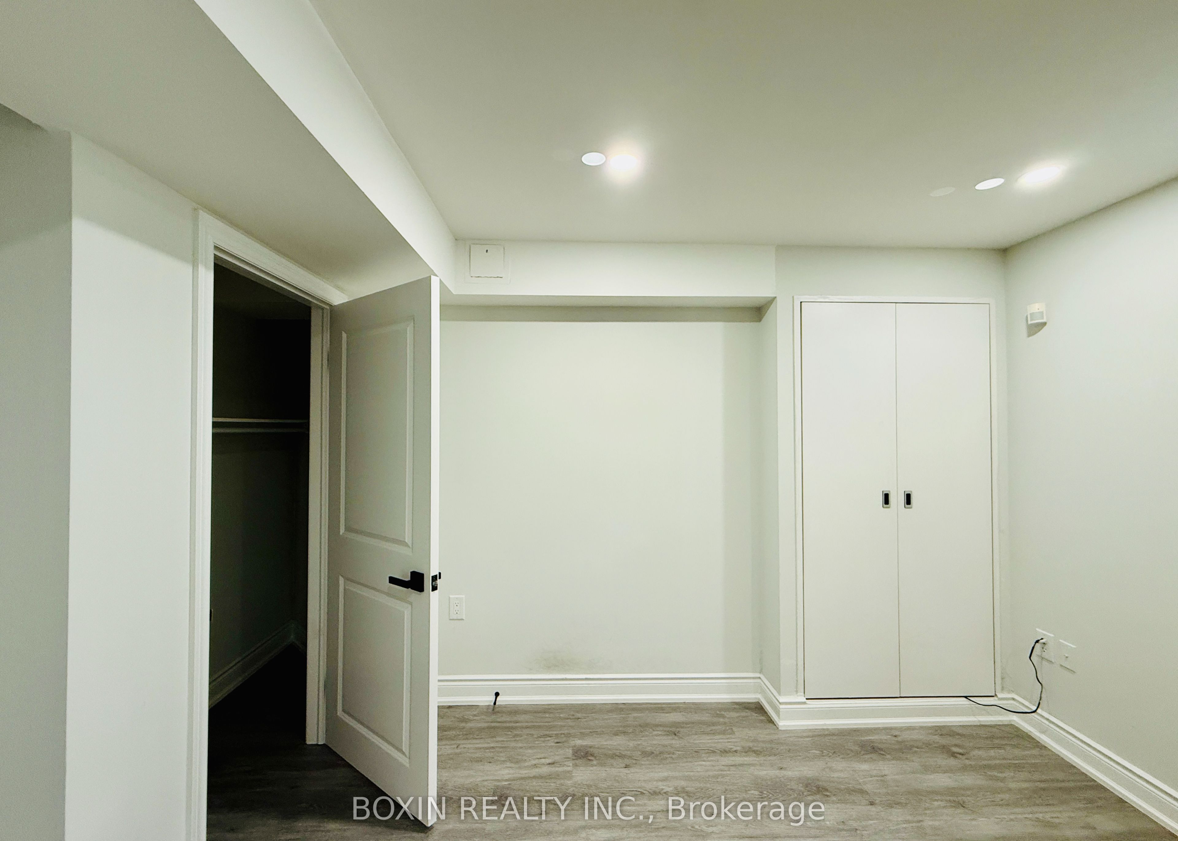 1 Adirondack Gate Basement Room 3, Toronto, ON M1T 3E6 photo 3