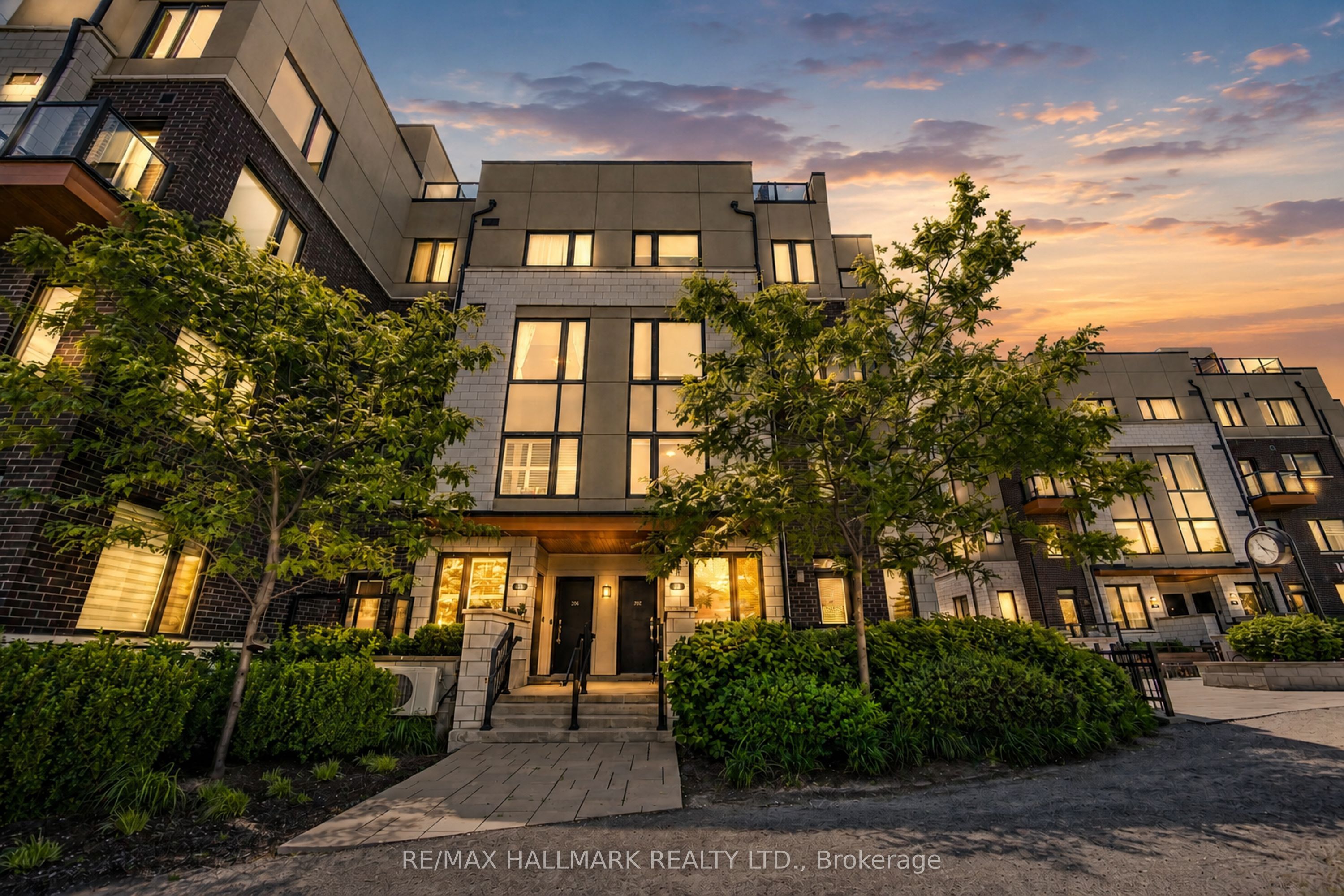 1555 Kingston Road 212, Pickering, ON L1V 0E9