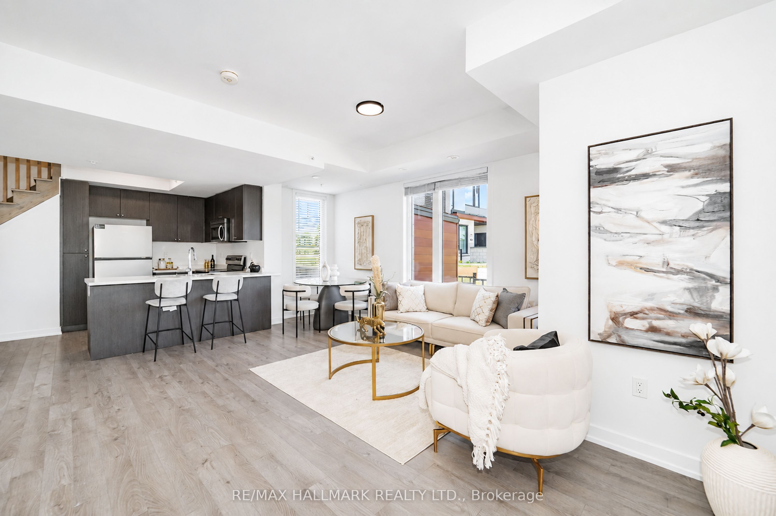 1555 Kingston Road 212, Pickering, ON L1V 0E9 photo 4