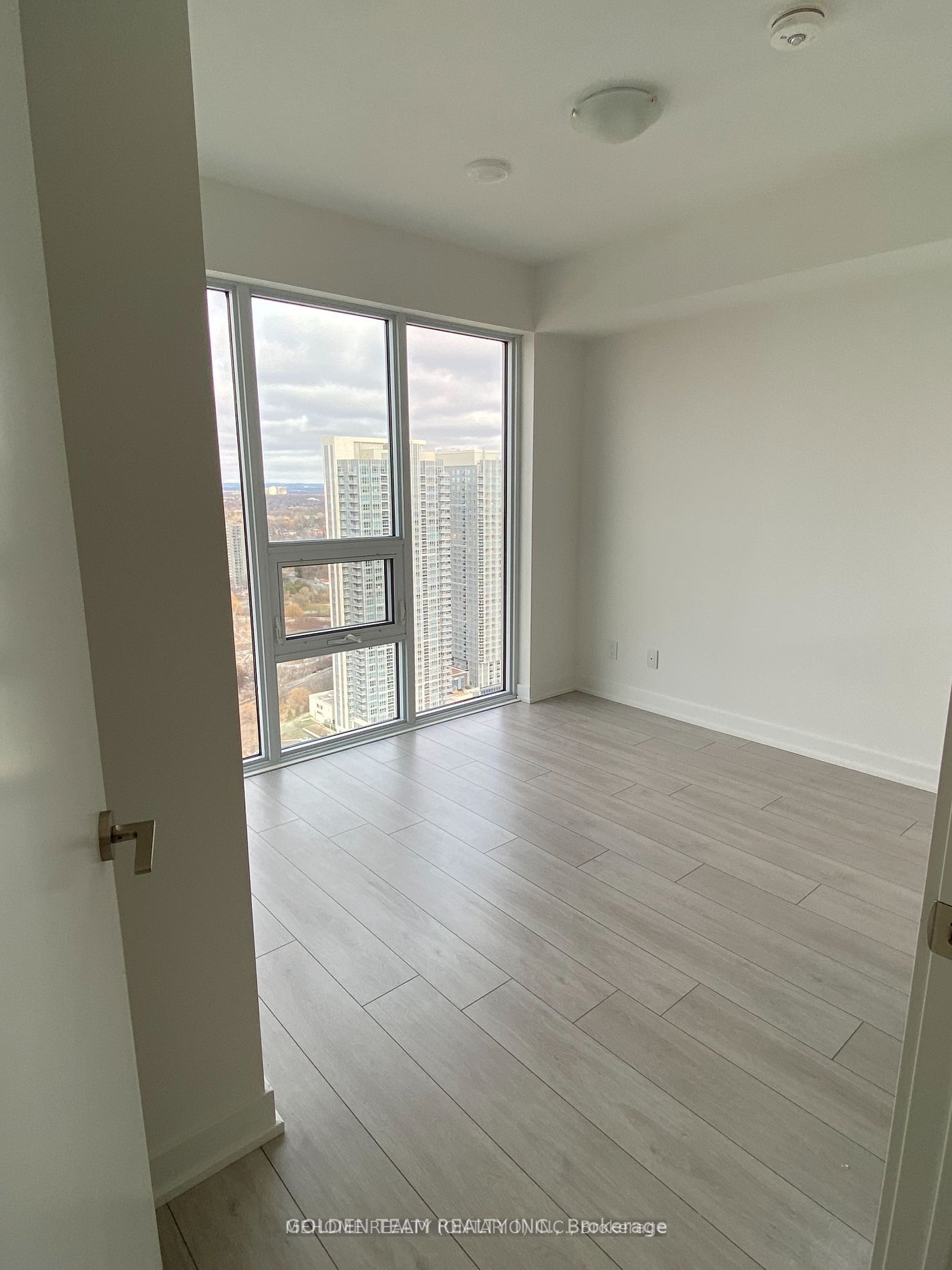 2033 Kennedy Road 3602, Toronto, ON M1T 0B9 photo 5