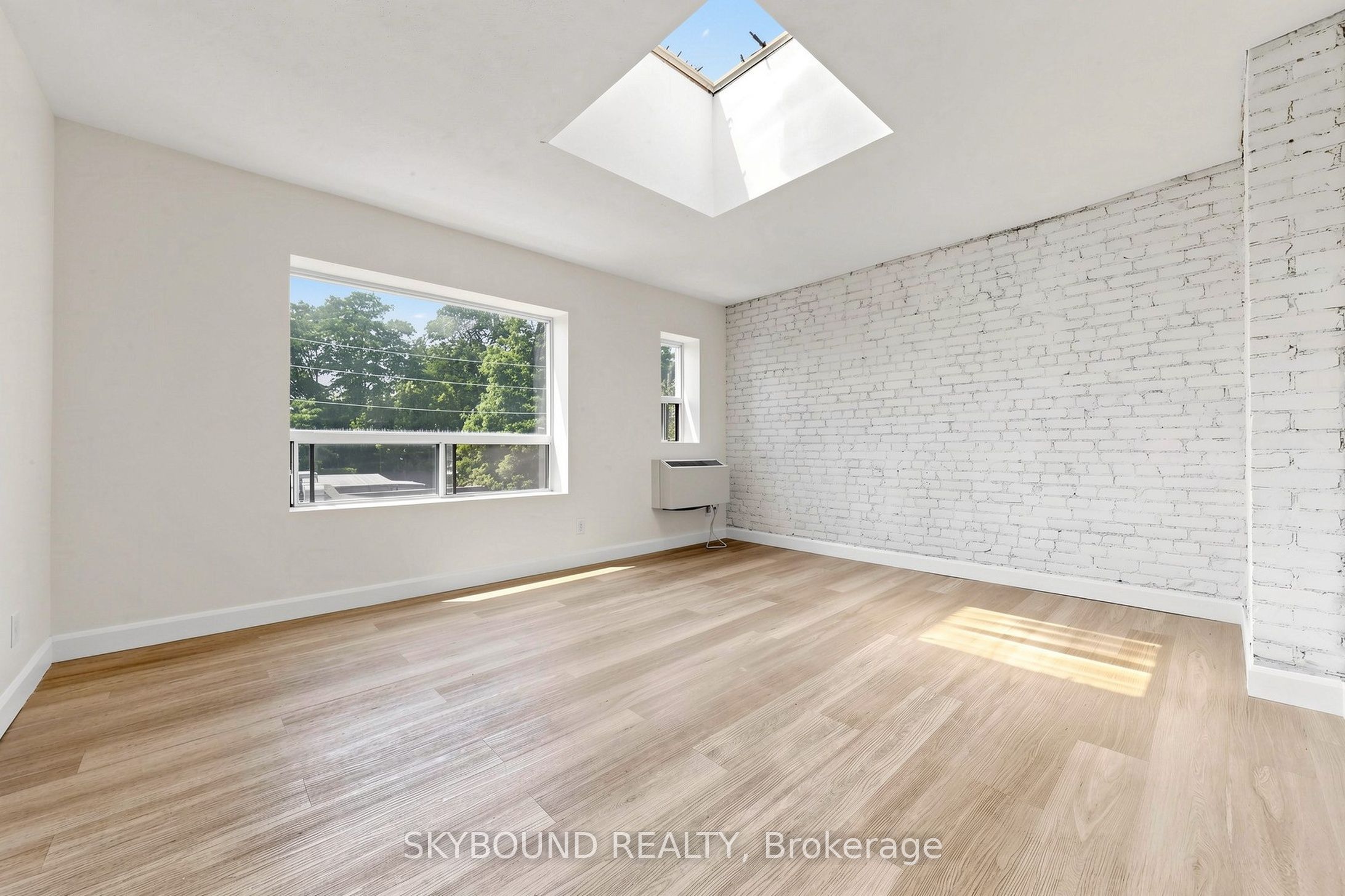 131 Wineva Avenue G, Toronto, ON M4E 2T3 photo 2