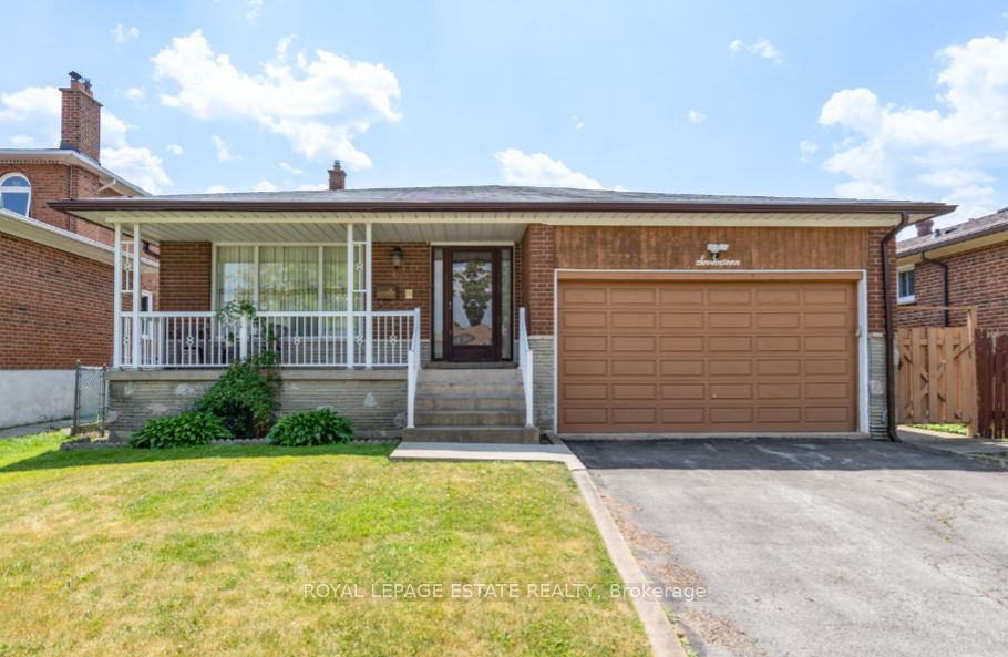 17 Altair Avenue, Toronto, ON M1W 2R1