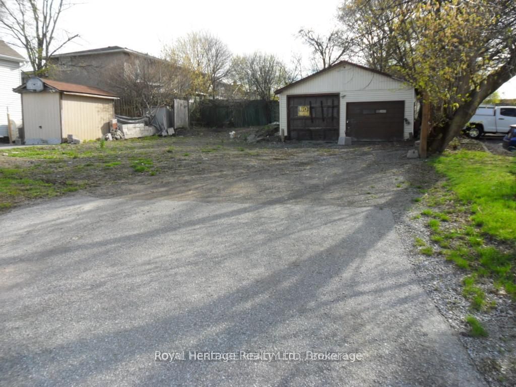 367 Centre Street S, Oshawa, ON L1H 4B6