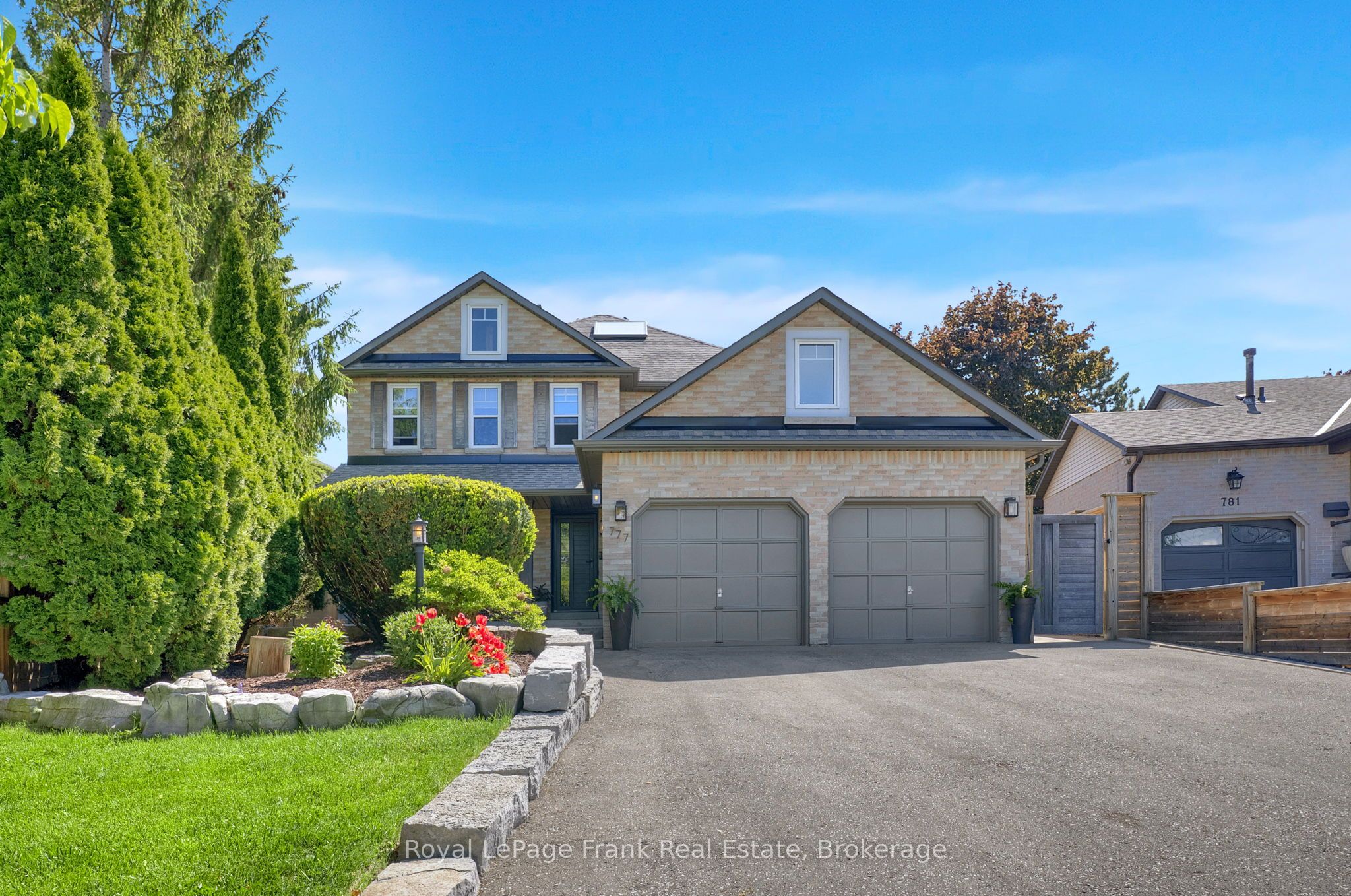 777 Shetland Court, Oshawa, ON L1J 7R3 photo 2