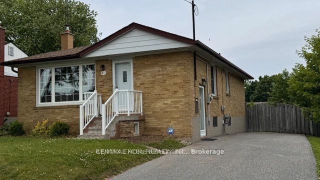 328 Jasper Avenue, Oshawa, ON L1J 1L5 photo 2