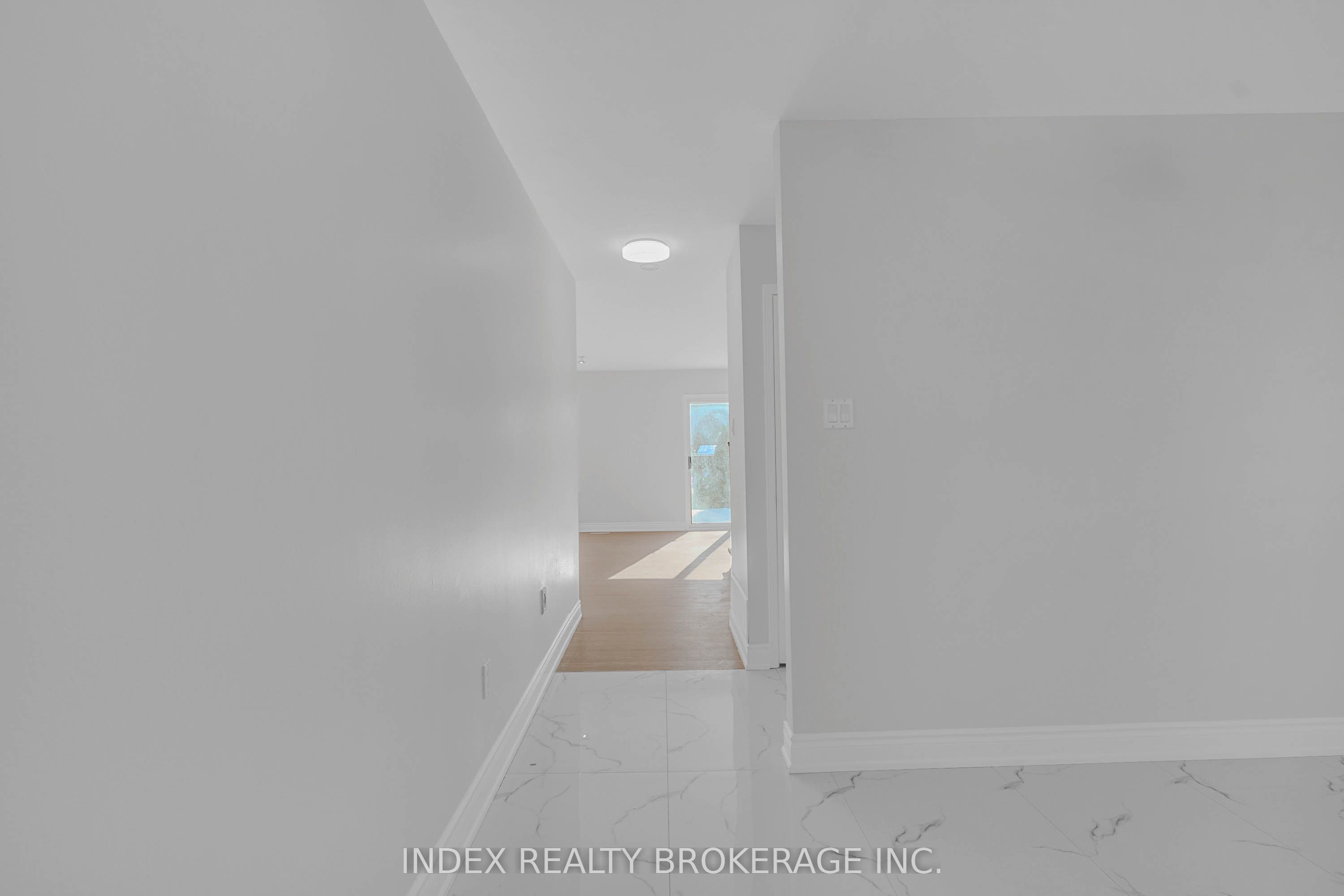 23 Drew Court, Whitby, ON L1N 8X6 photo 4