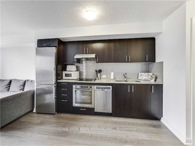 255 Village Green N/A 1909, Toronto, ON M1S 0L3 photo 5