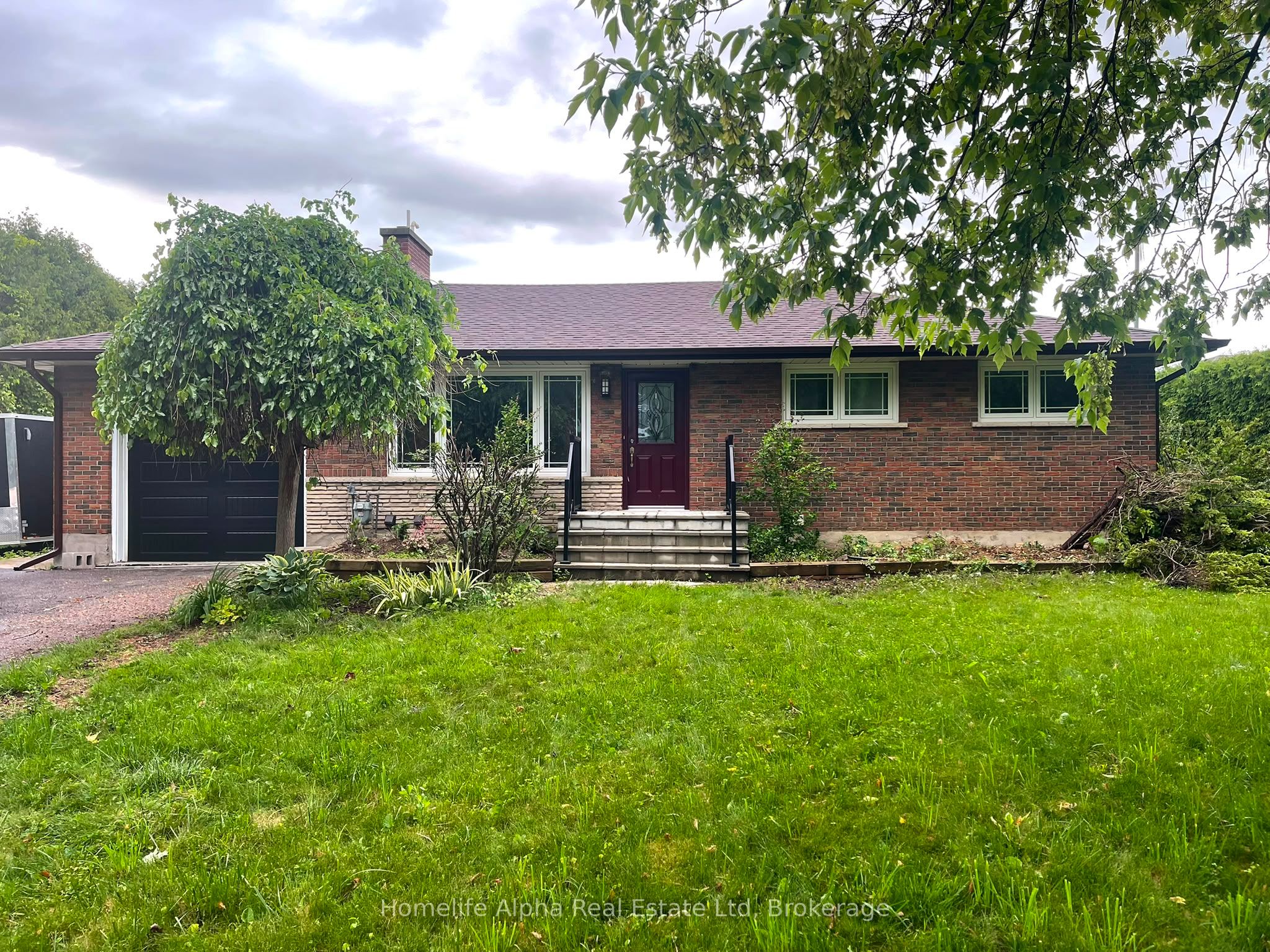 500 Maine Street, Oshawa, ON L1L 1A1 photo 2