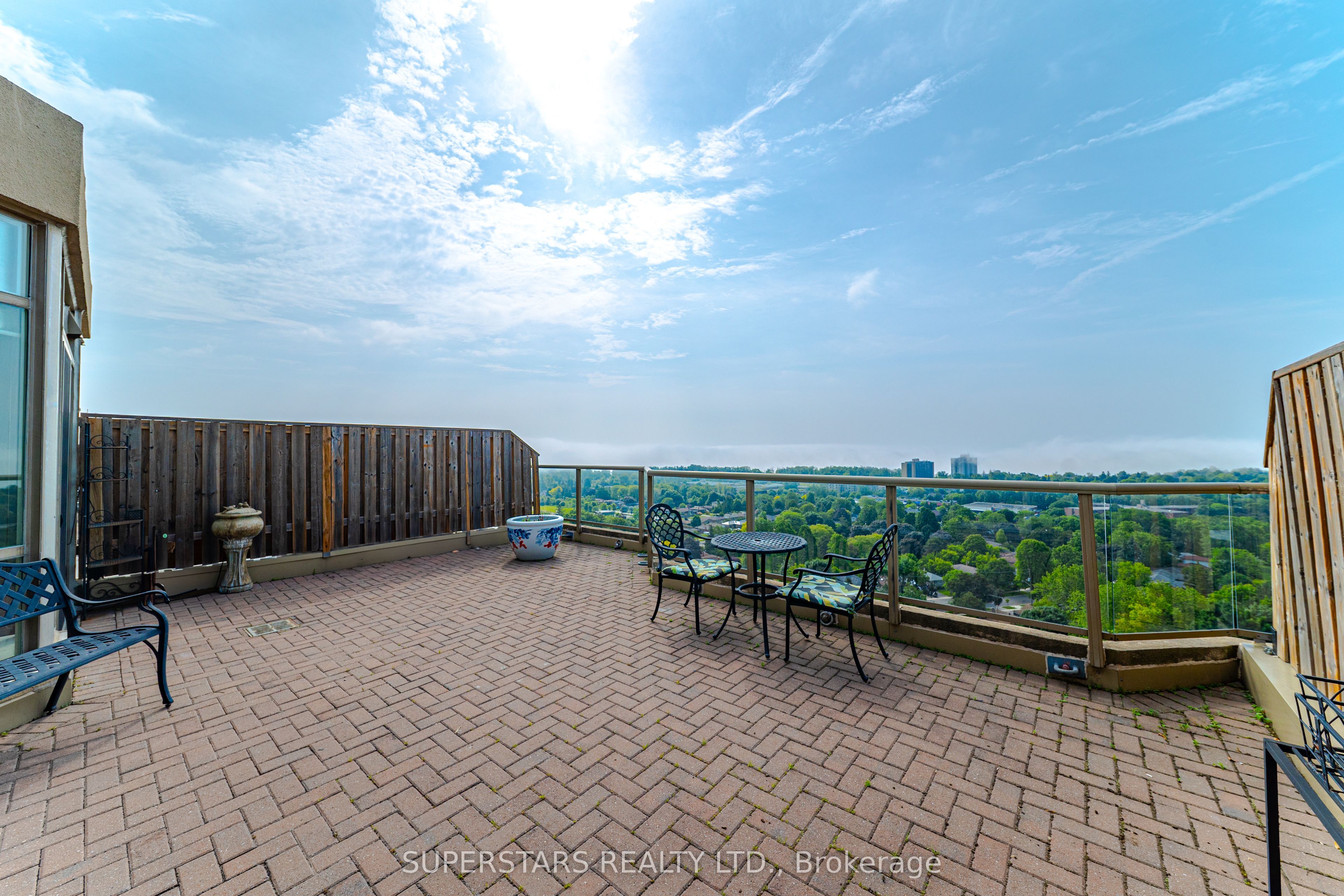 20 Guildwood Parkway PH14, Toronto, ON M1E 5B6 photo 4