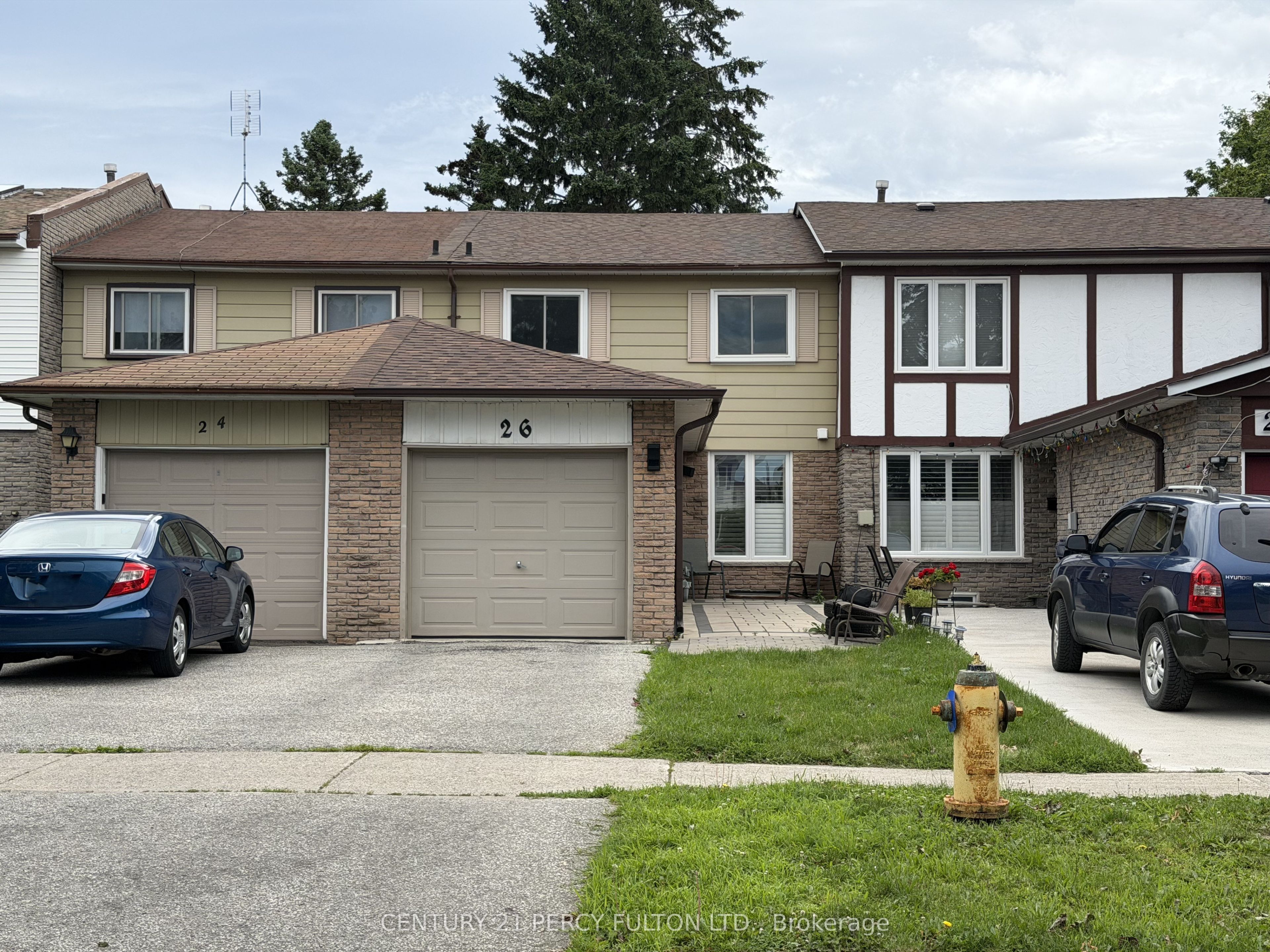 26 Robbinstone Drive, Toronto, ON M1B 2E6 photo 2