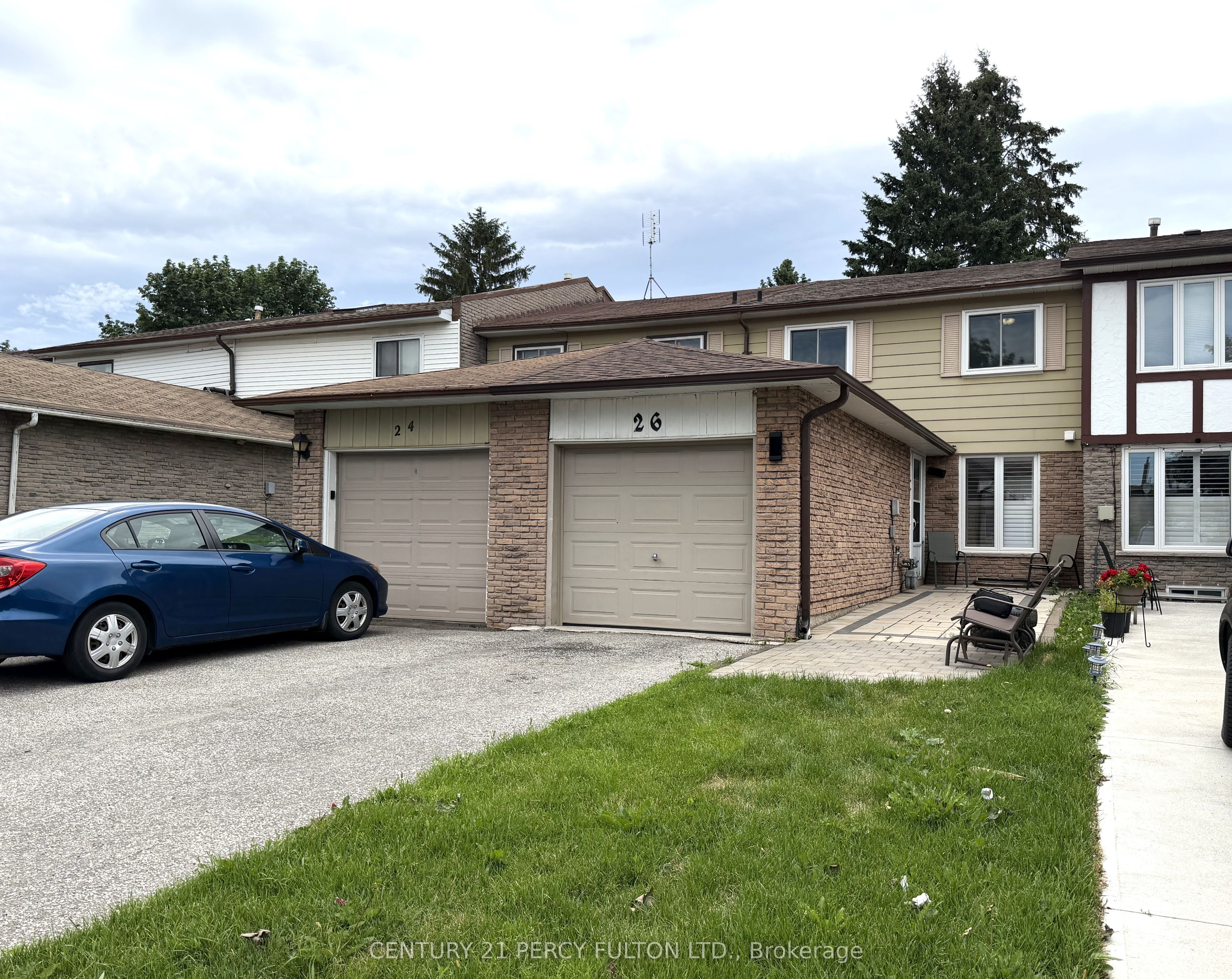 26 Robbinstone Drive, Toronto, ON M1B 2E6 photo 3