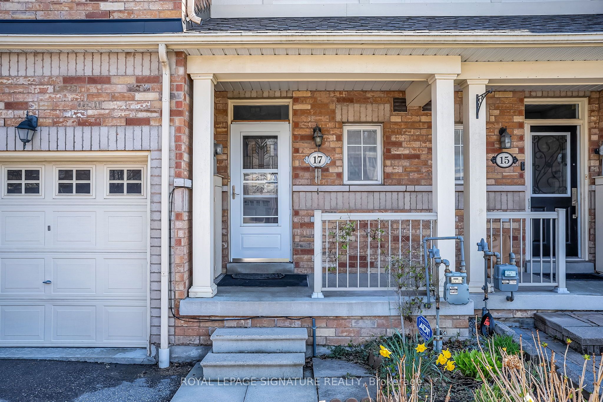 17 Croker Drive, Ajax, ON L1S 7T3 photo 2