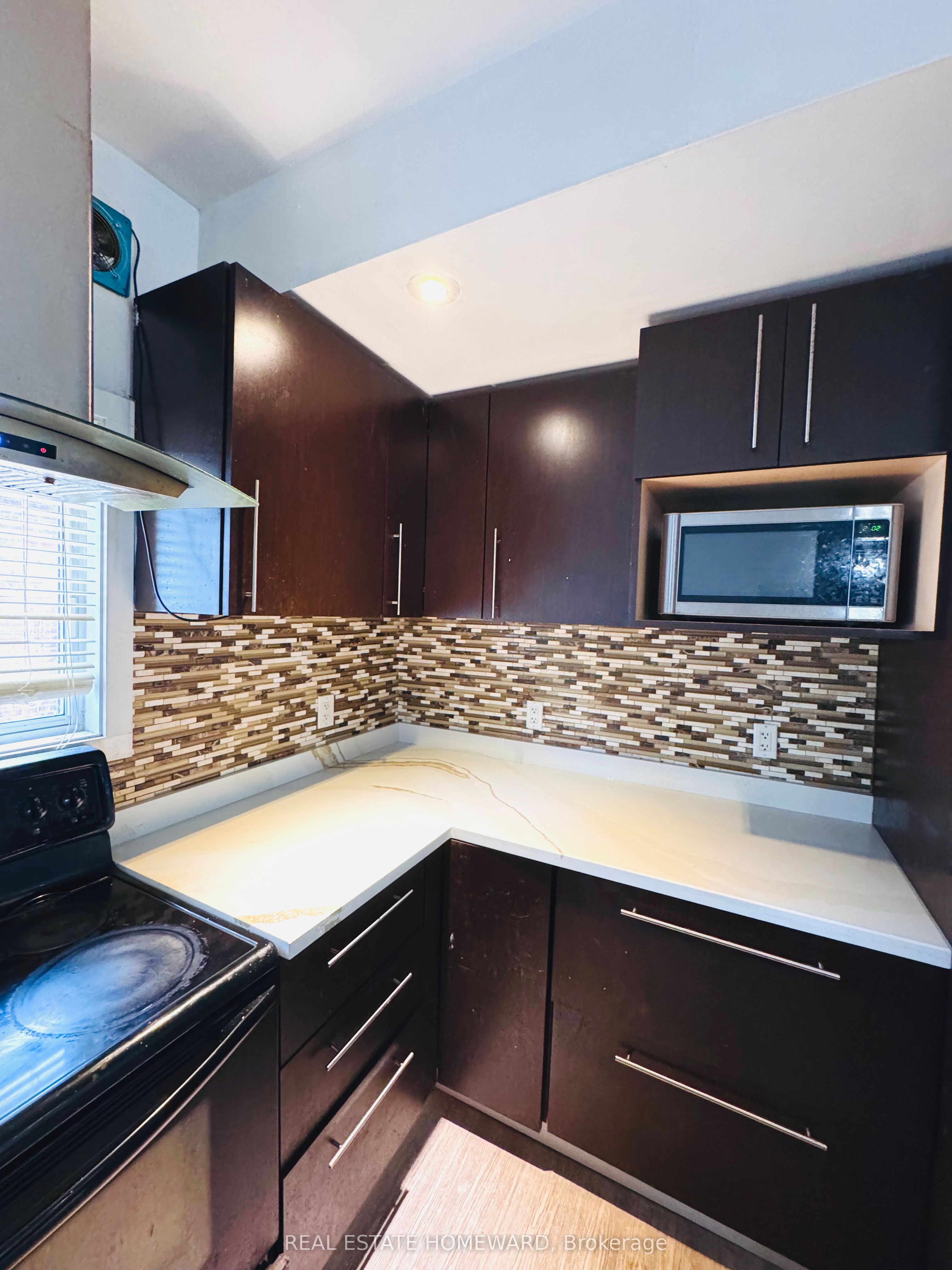 41 Patterson Avenue, Toronto, ON M1L 3Y1 photo 4