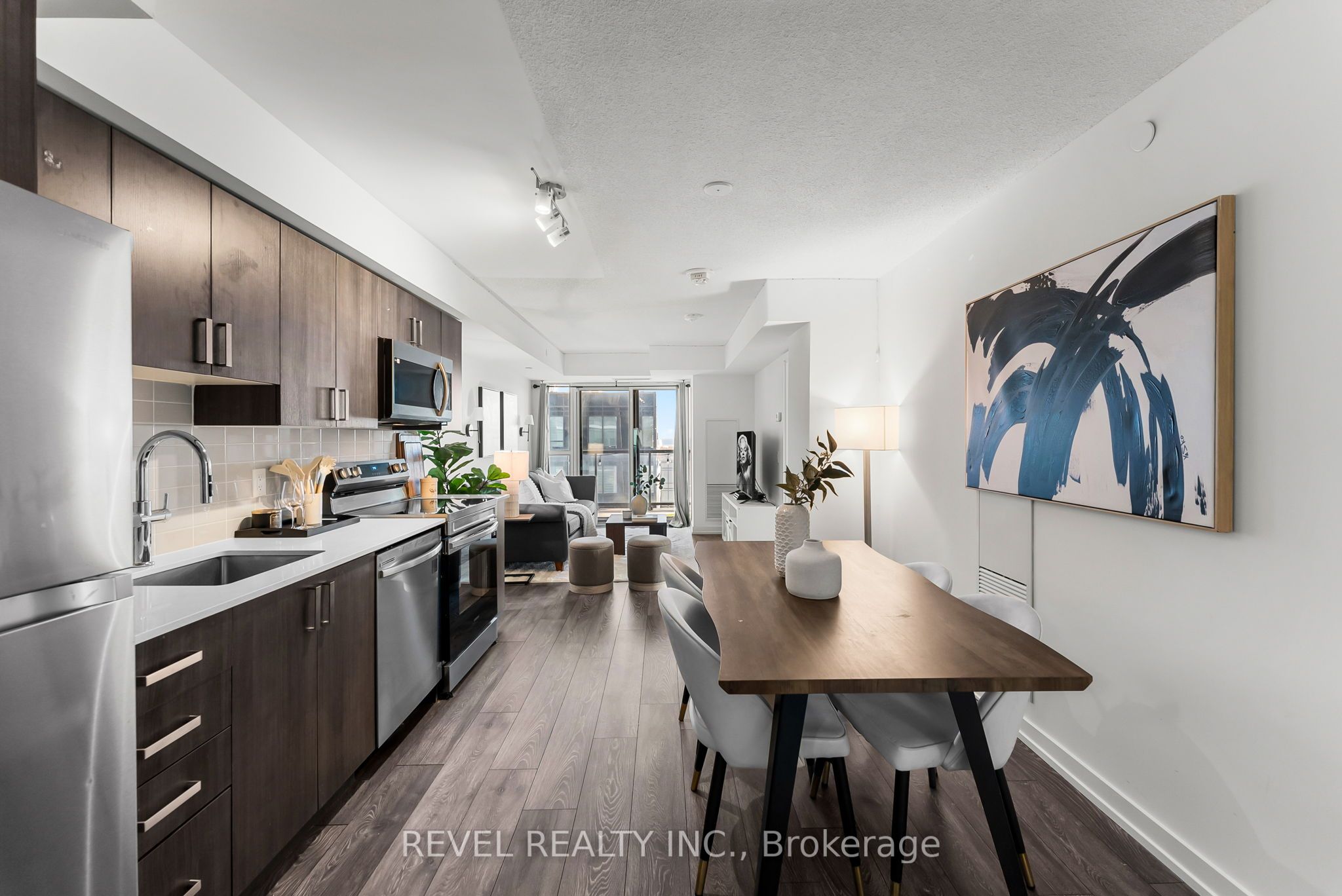 1455 Celebration Drive 1704, Pickering, ON L1W 0C3 photo 2
