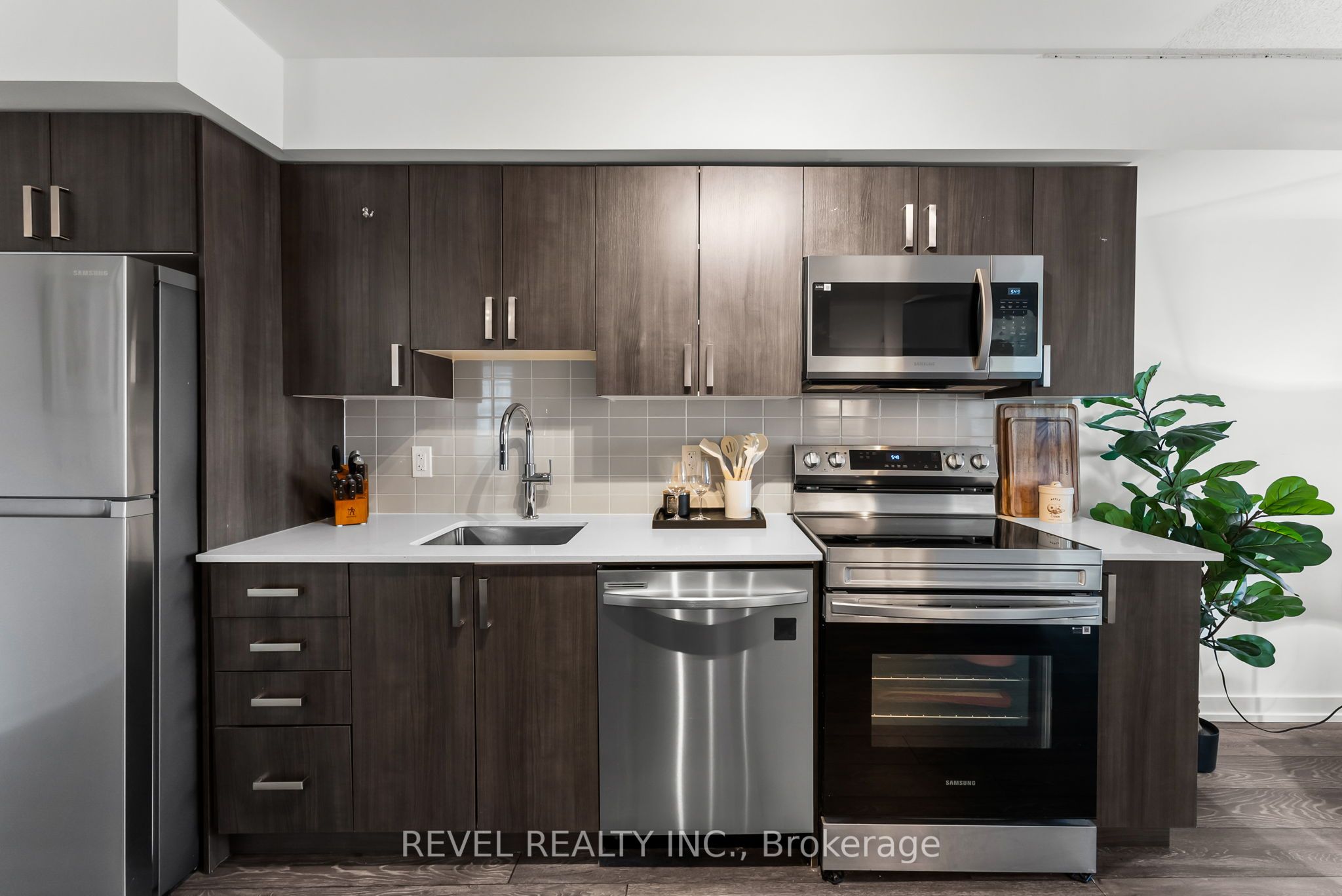 1455 Celebration Drive 1704, Pickering, ON L1W 0C3 photo 4
