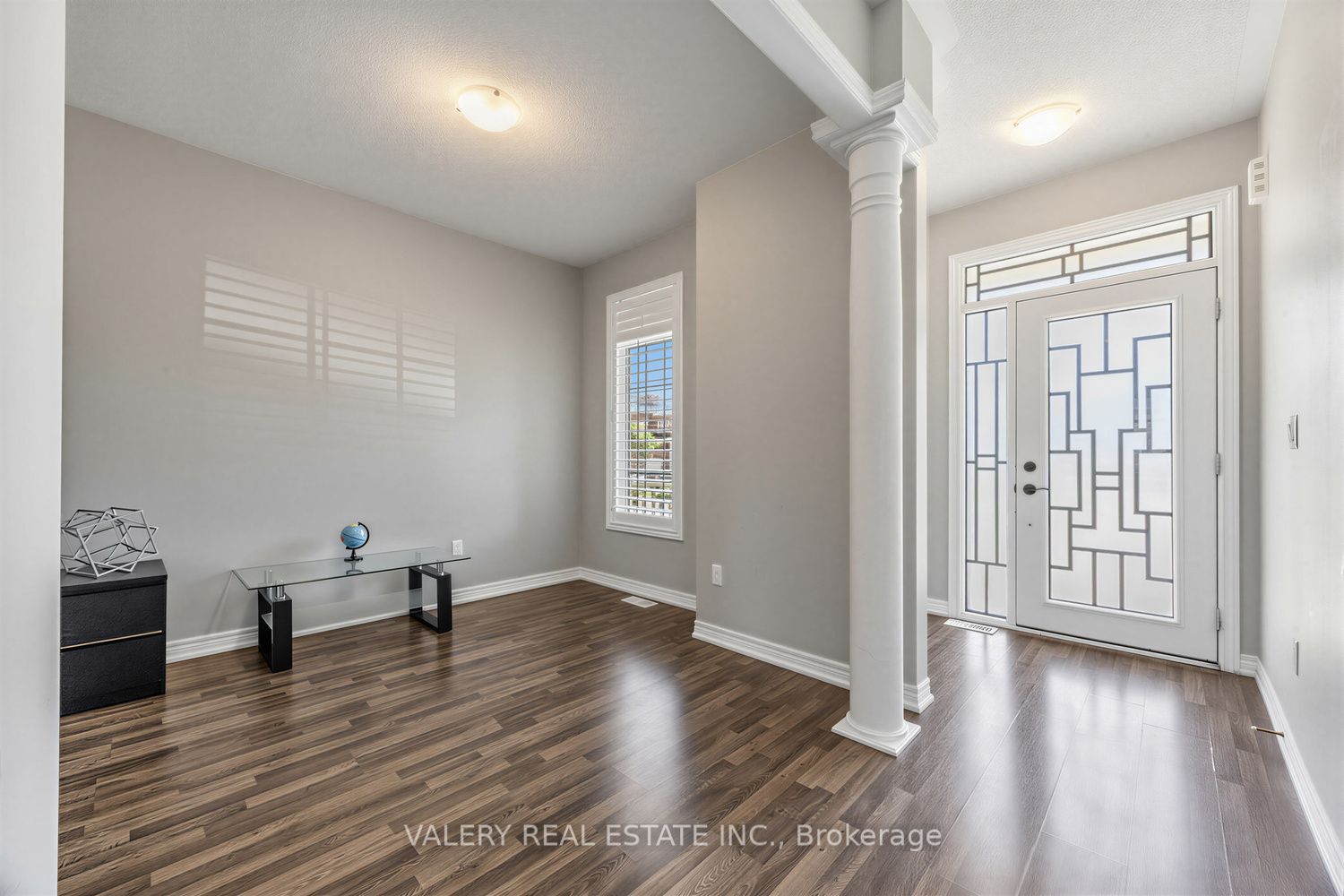 20 McDonald Crescent, Clarington, ON L1B 0E2 photo 2