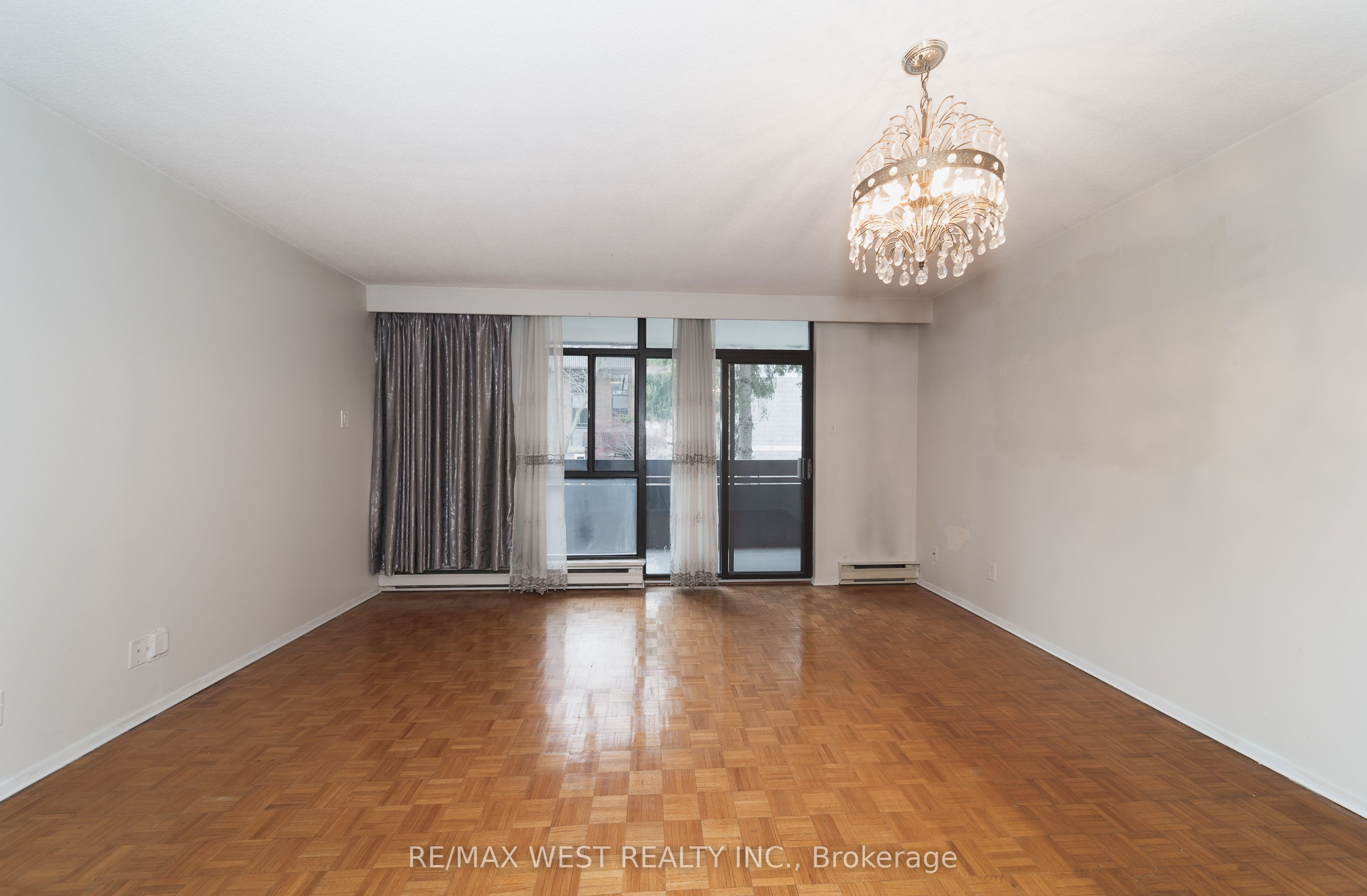 50 Old Kingston Road 1-202, Toronto, ON M1E 4Y1 photo 4